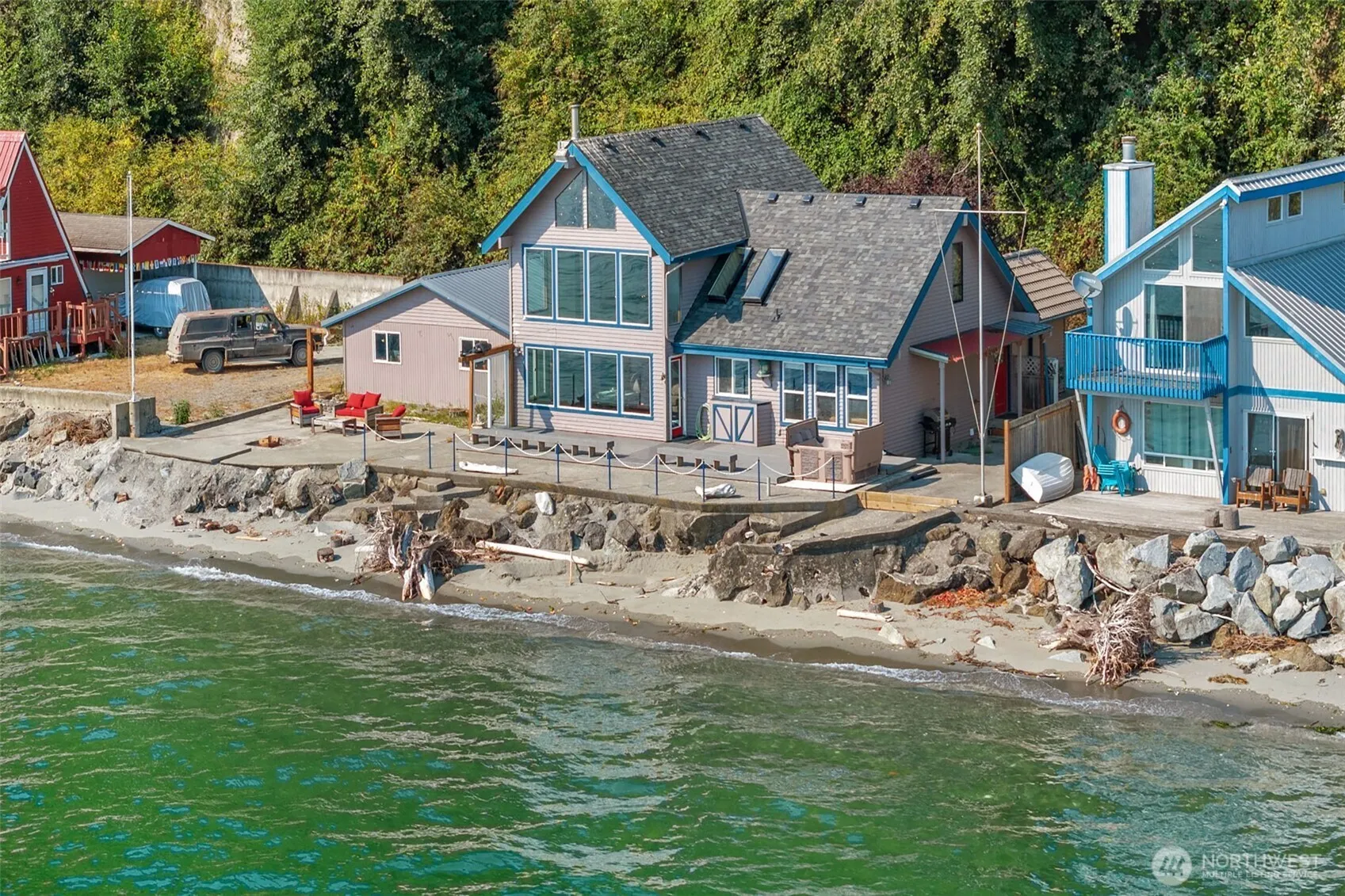 Property photo for 14 S Beach Drive #h, Everett photo 3