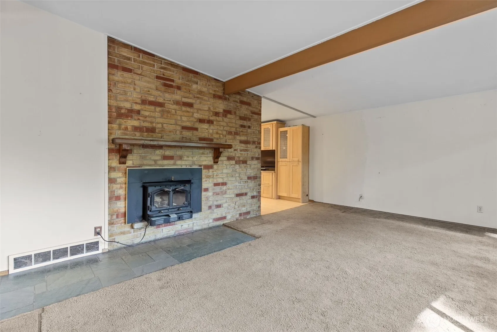 Property photo for 16639 Se 8th Street, Bellevue photo 2