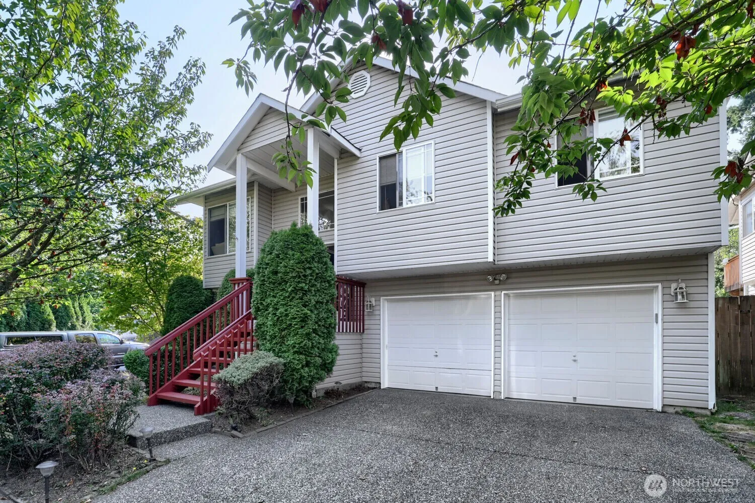 Property photo for 620 90th Street Sw, Everett photo 3