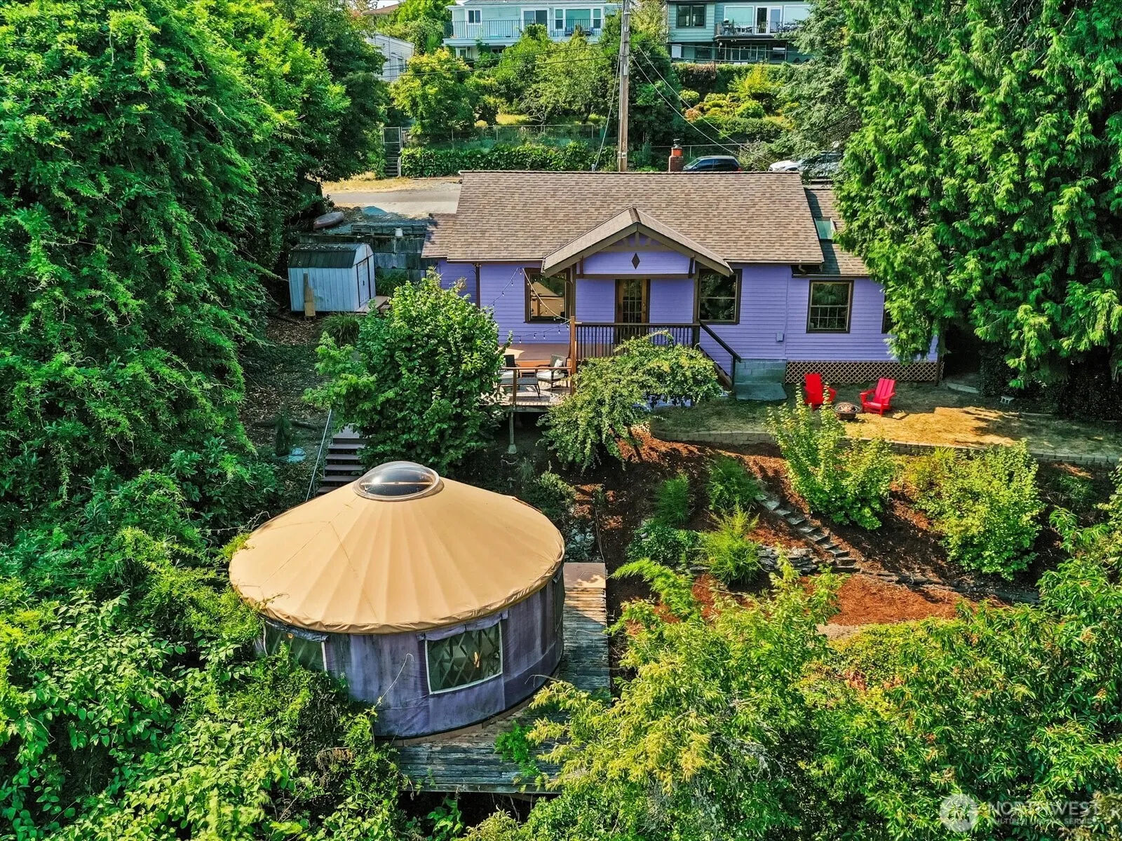 Property photo for 5024 29th Avenue S, Seattle photo 2