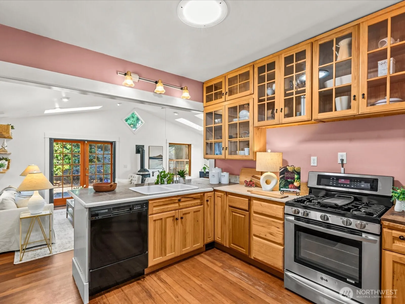 Property photo for 5024 29th Avenue S, Seattle photo 5