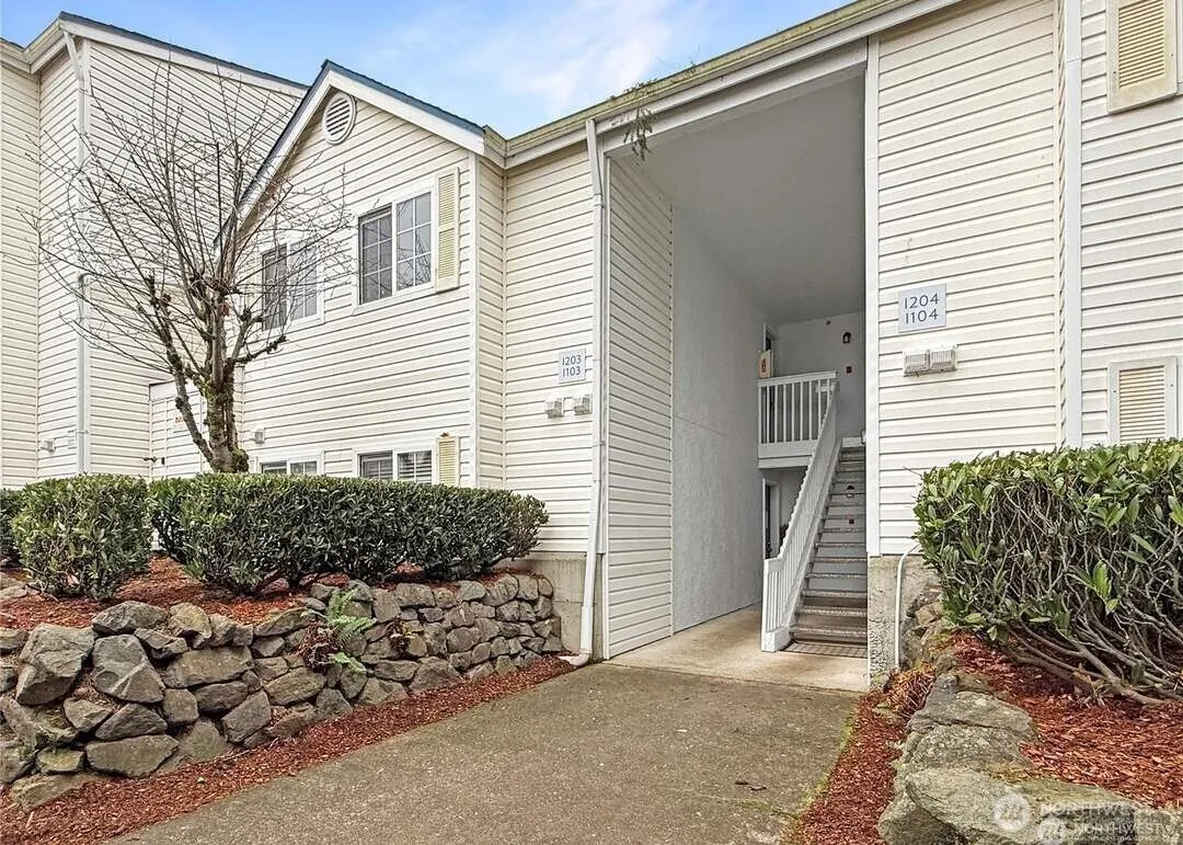 Property photo for 11002 Se Petrovitsky Rd #i-203, Renton photo 2