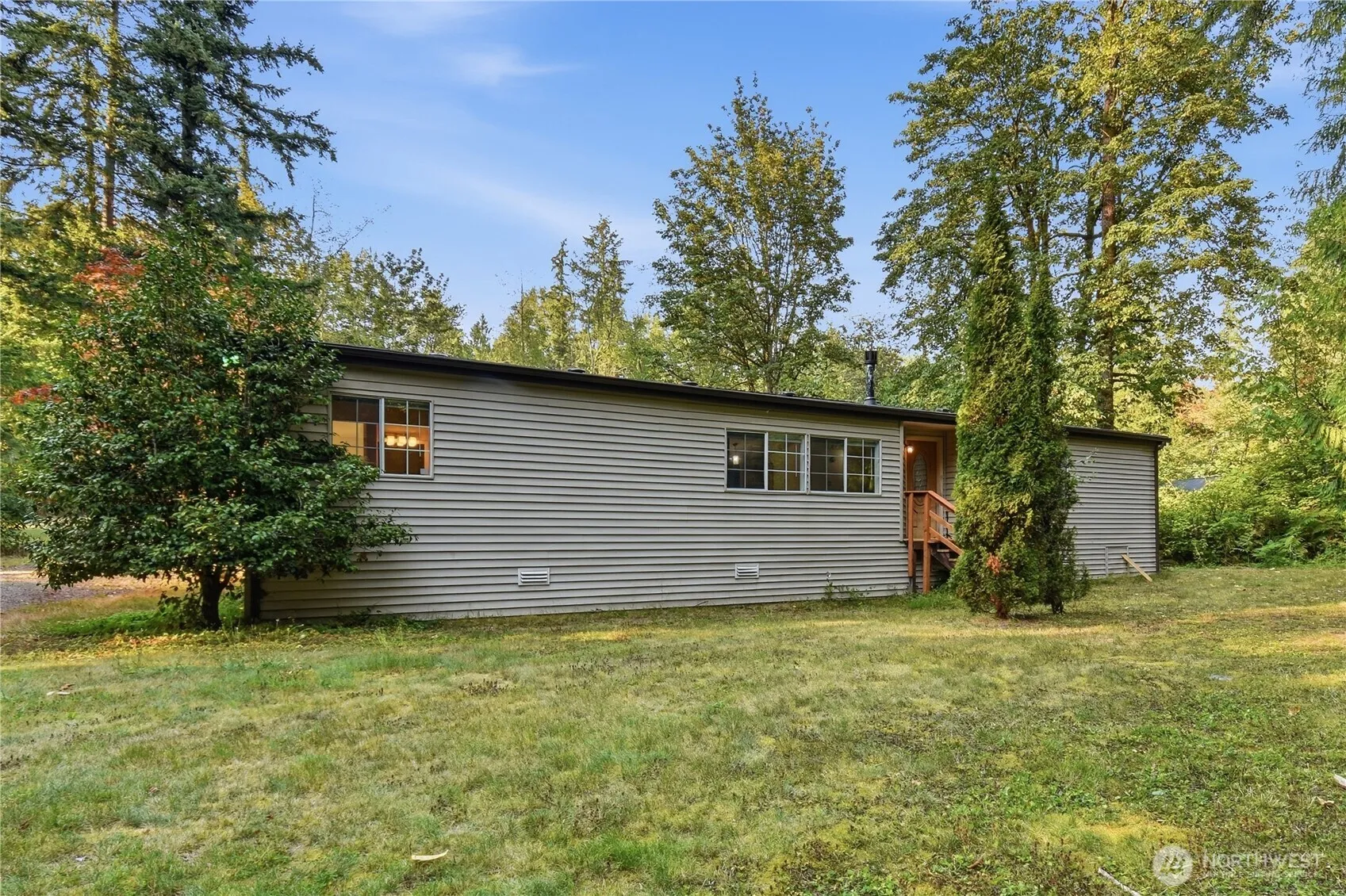 Property photo for 27412 Ne 45th Street, Redmond