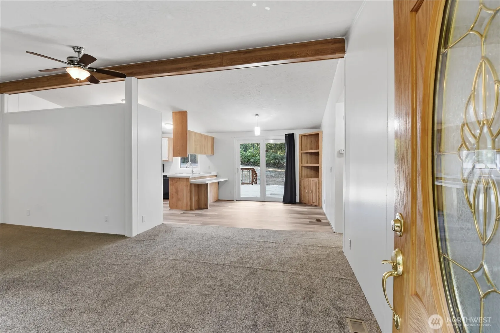 Property photo for 27412 Ne 45th Street, Redmond photo 2