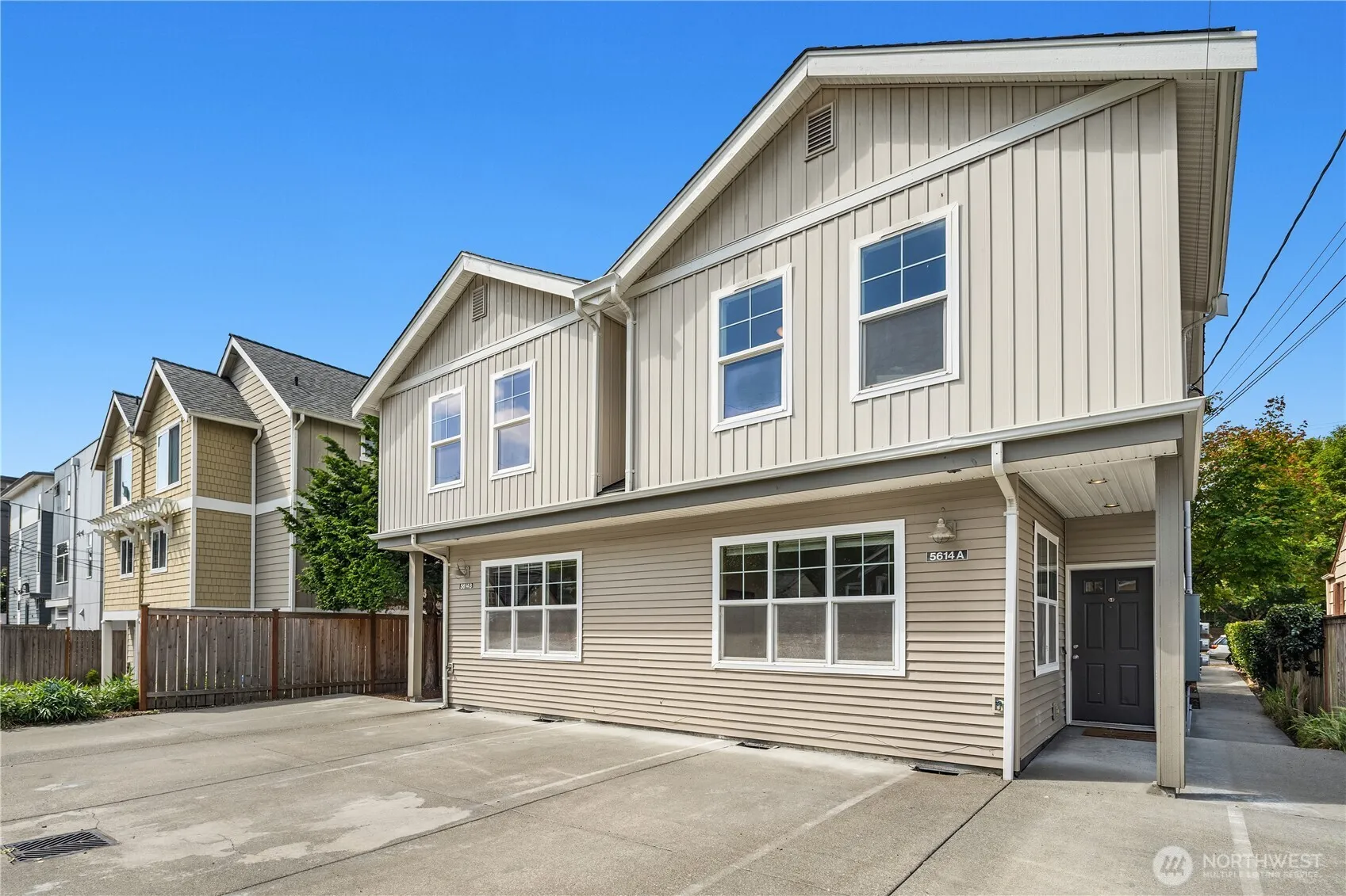 Property photo for 5614 Fauntleroy Way Sw #a, Seattle