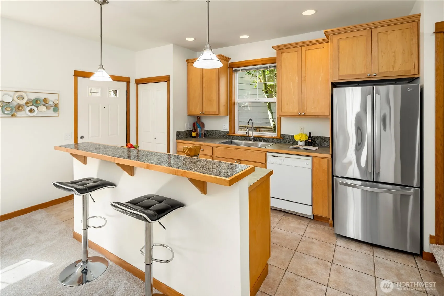 Property photo for 5614 Fauntleroy Way Sw #b, Seattle photo 5