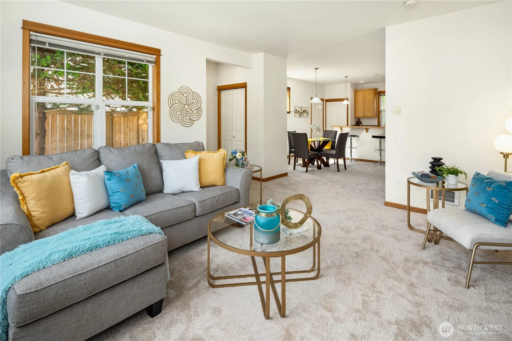 Property photo for 5614 Fauntleroy Way Sw #b, Seattle photo 3