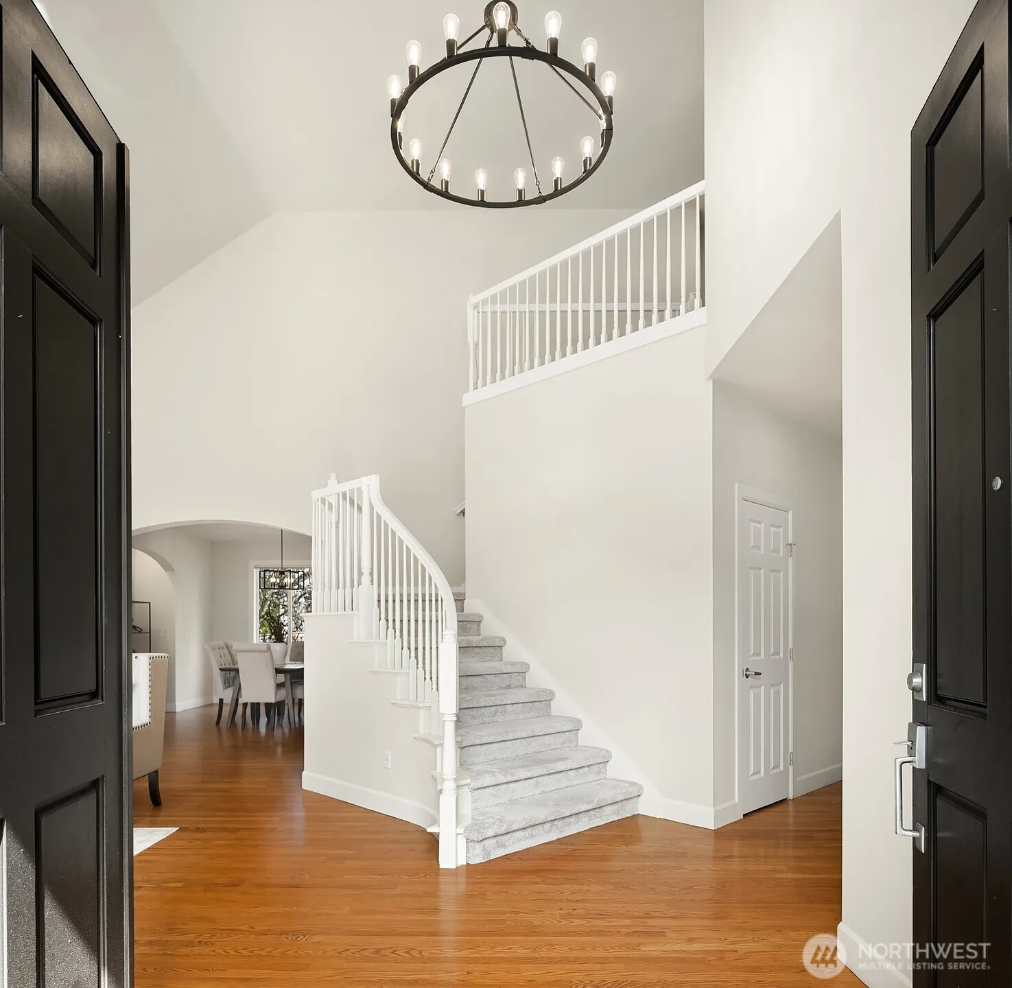 Property photo for 20522 Ne 23rd Court, Sammamish photo 2
