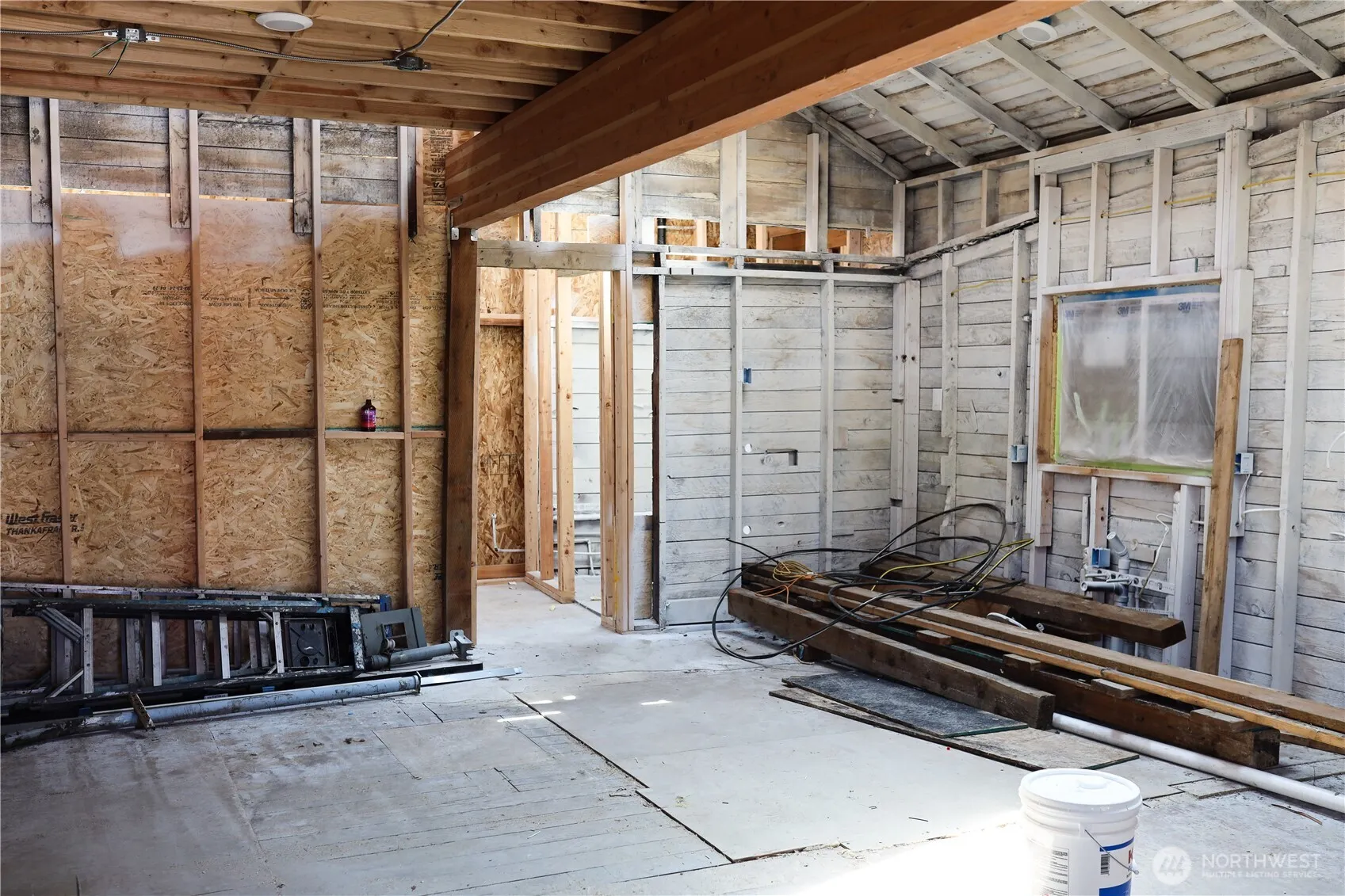 Property photo for 719 S Riverside Drive, Seattle photo 3