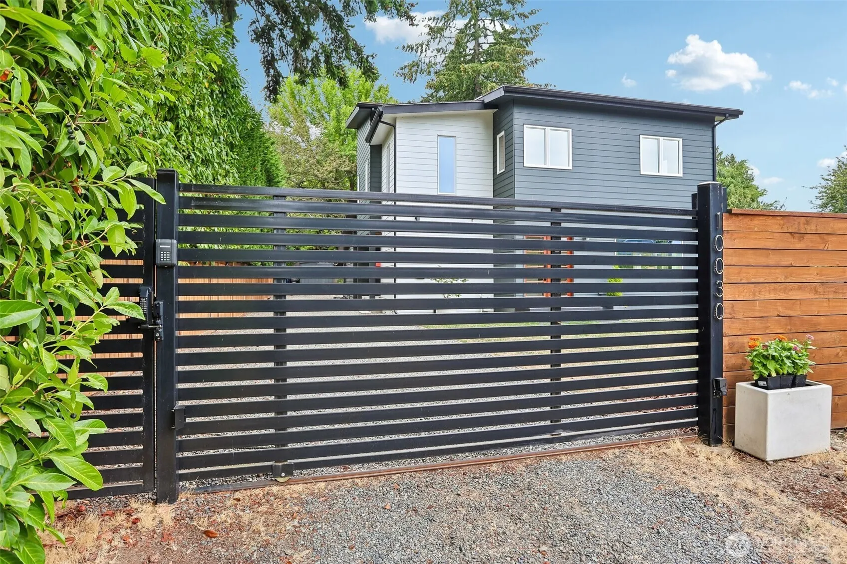 Property photo for 10030 37th Avenue Sw, Seattle