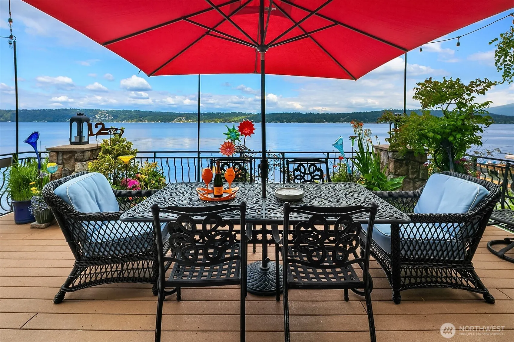 Property photo for 456 W Lake Sammamish Parkway Se, Bellevue photo 3