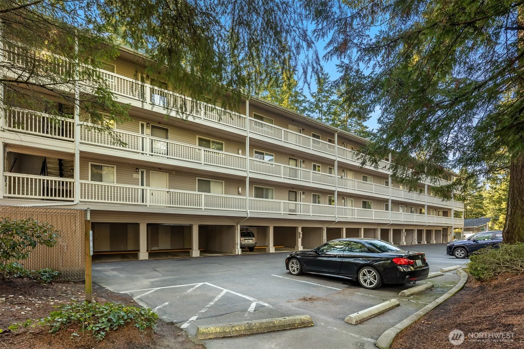 Property photo for 14527 Ne 40th Street #g104, Bellevue