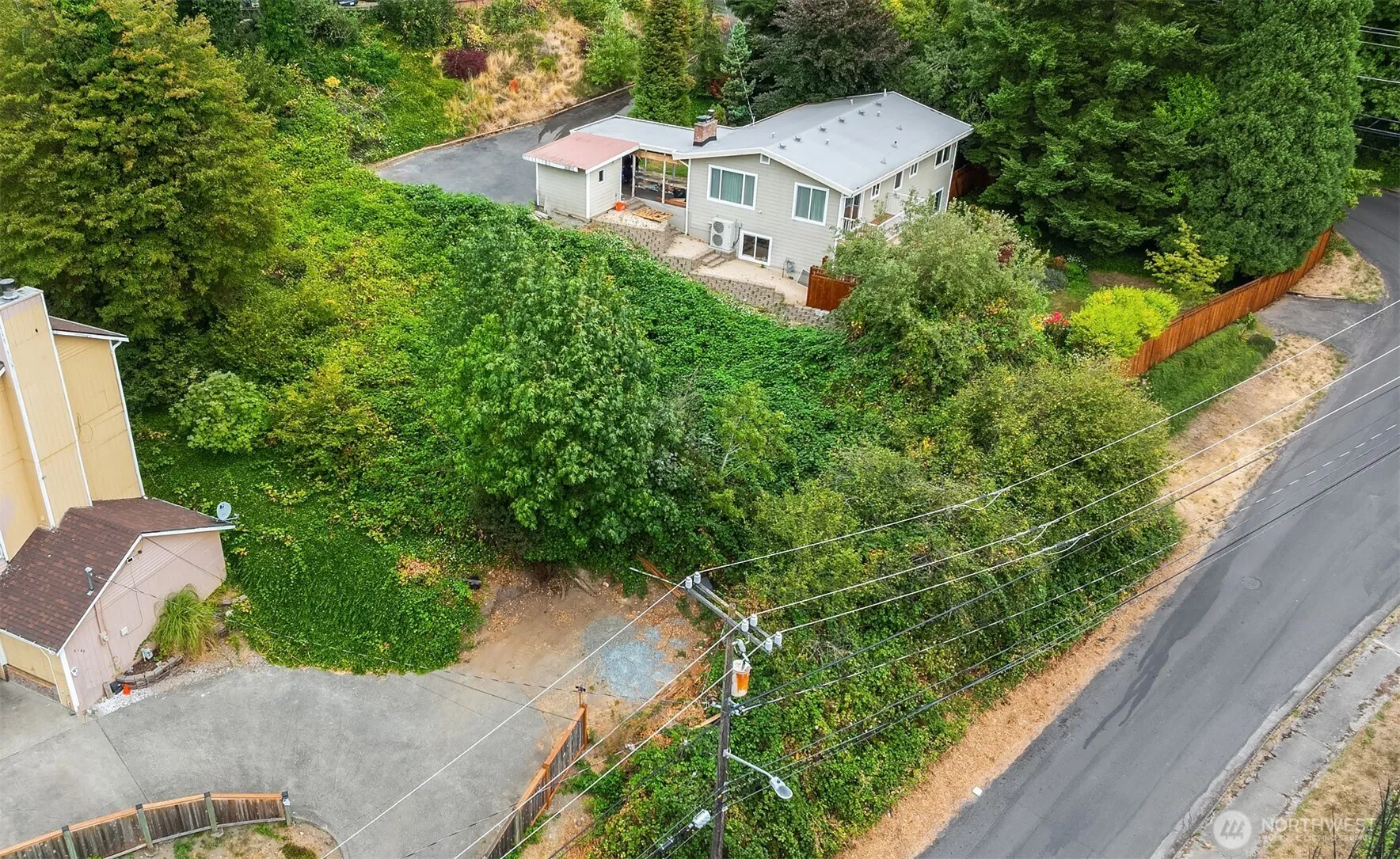 Property photo for 5150 S Wallace Street, Seattle photo 2
