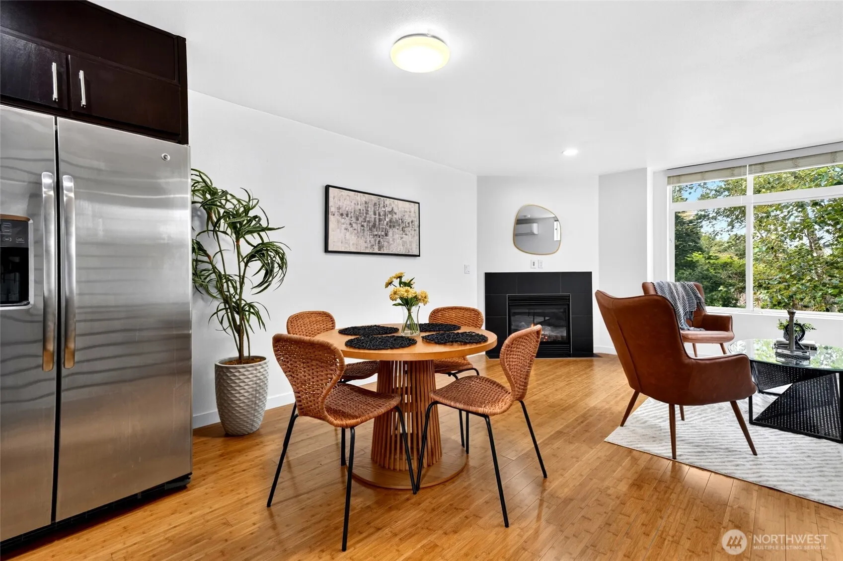 Property photo for 2122 Ne 89th Street, Seattle photo 3