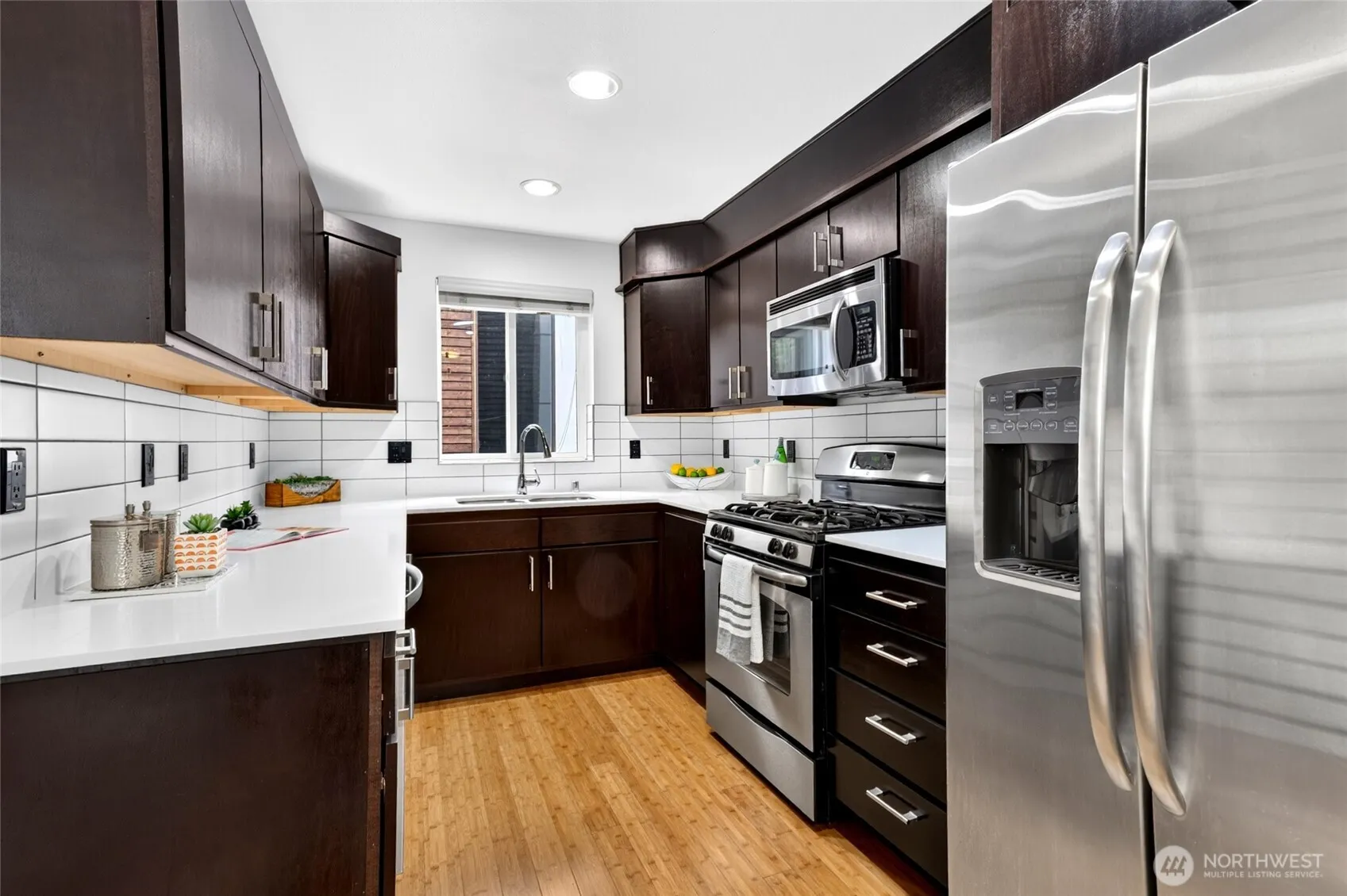 Property photo for 2122 Ne 89th Street, Seattle photo 5