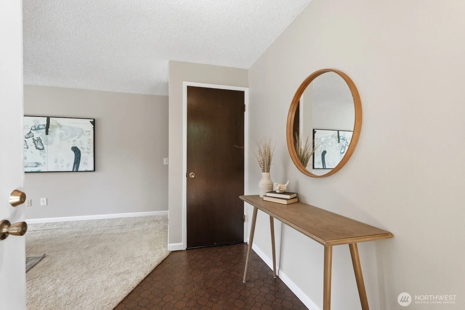 Property photo for 5620 Halls Lake Way, Lynnwood photo 3