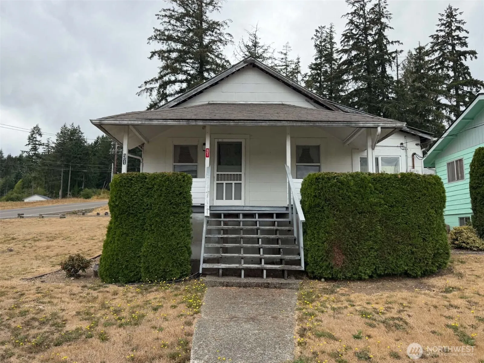 Property photo for 31 E North Wheelwright Street, Allyn