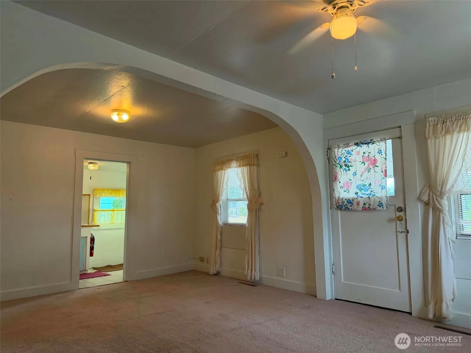 Property photo for 31 E North Wheelwright Street, Allyn photo 4