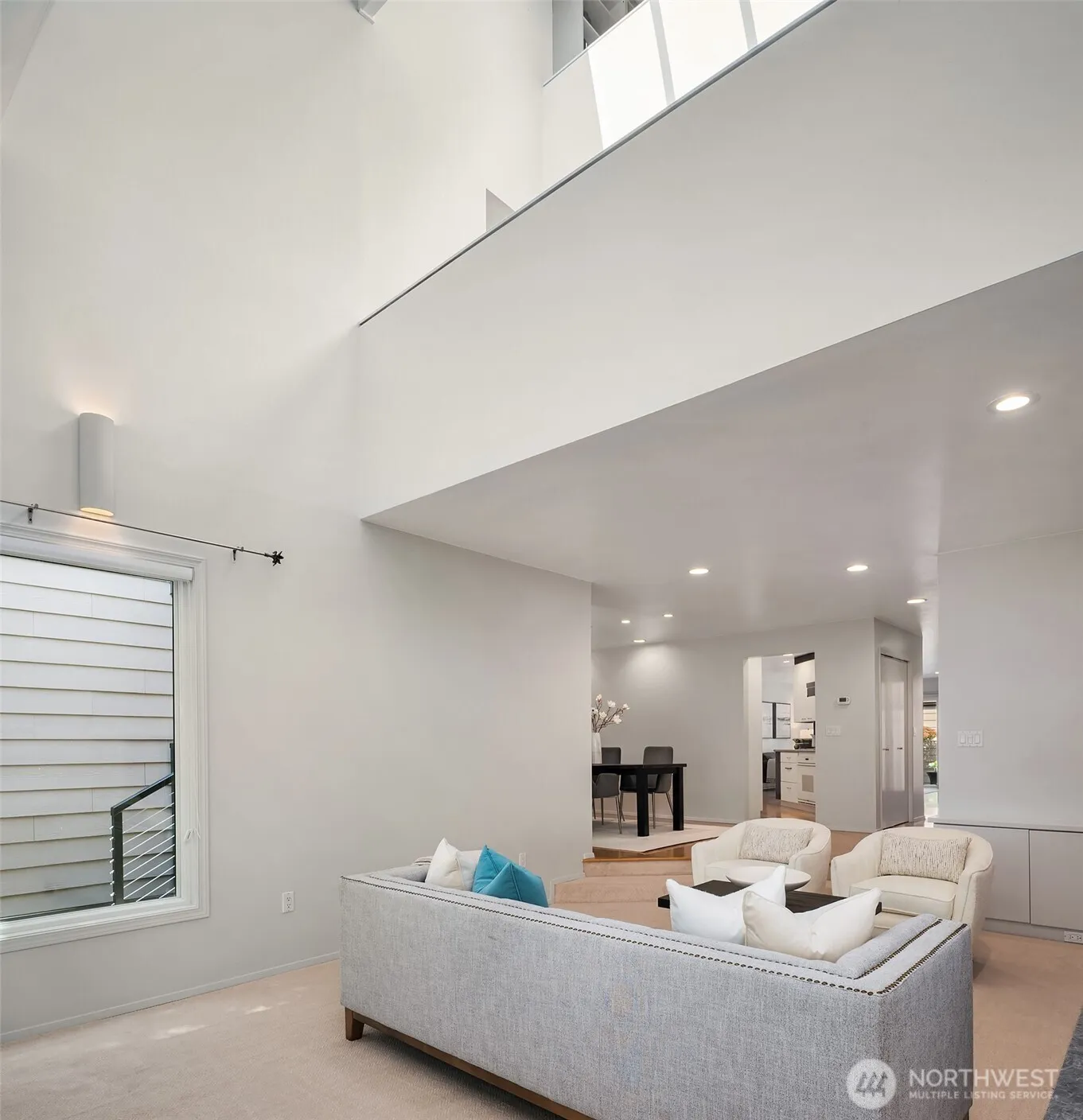 Property photo for 10307 Ne 19th Place #b3, Bellevue photo 4