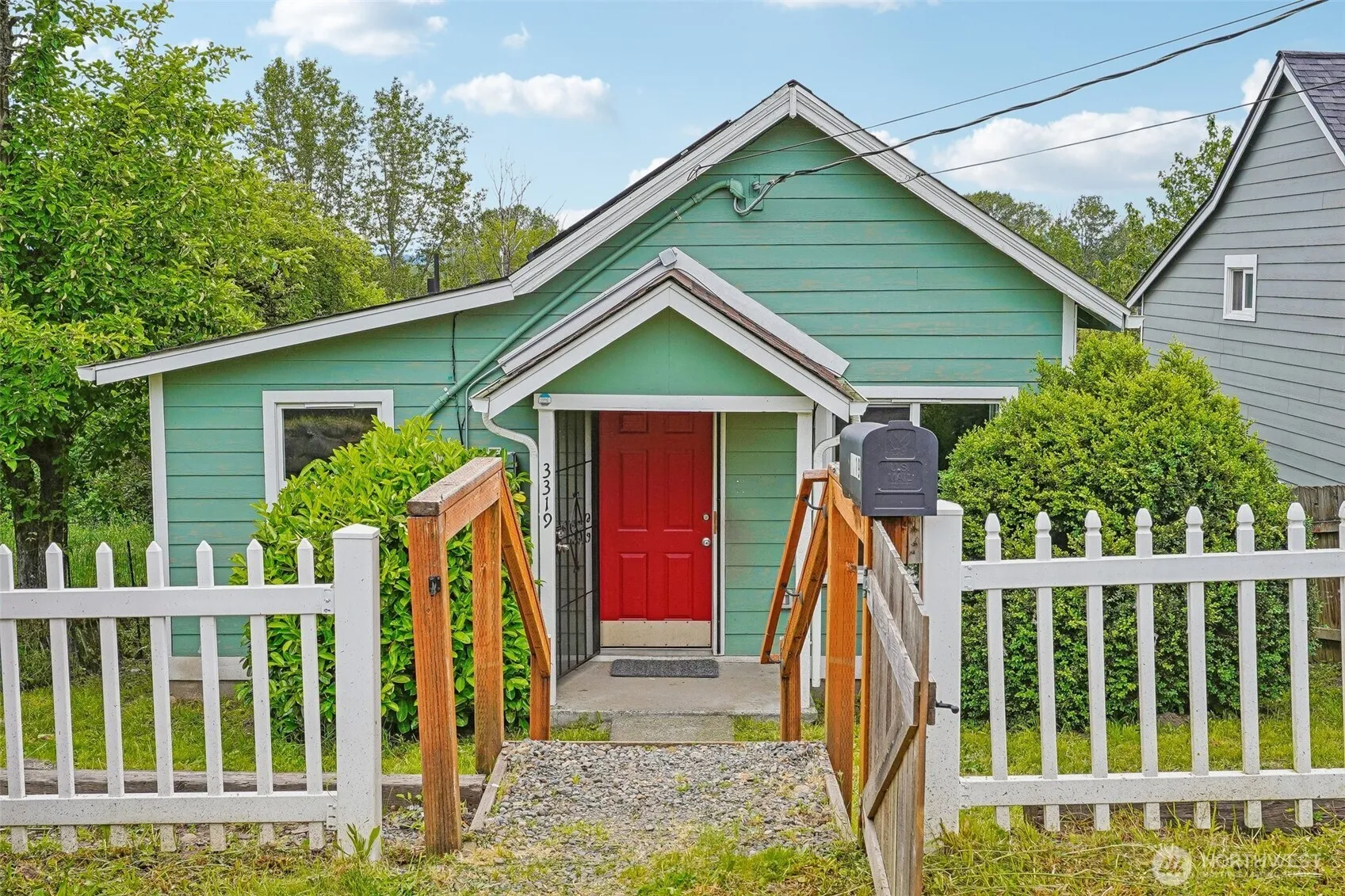 Property photo for 3319 E Grandview Avenue, Tacoma