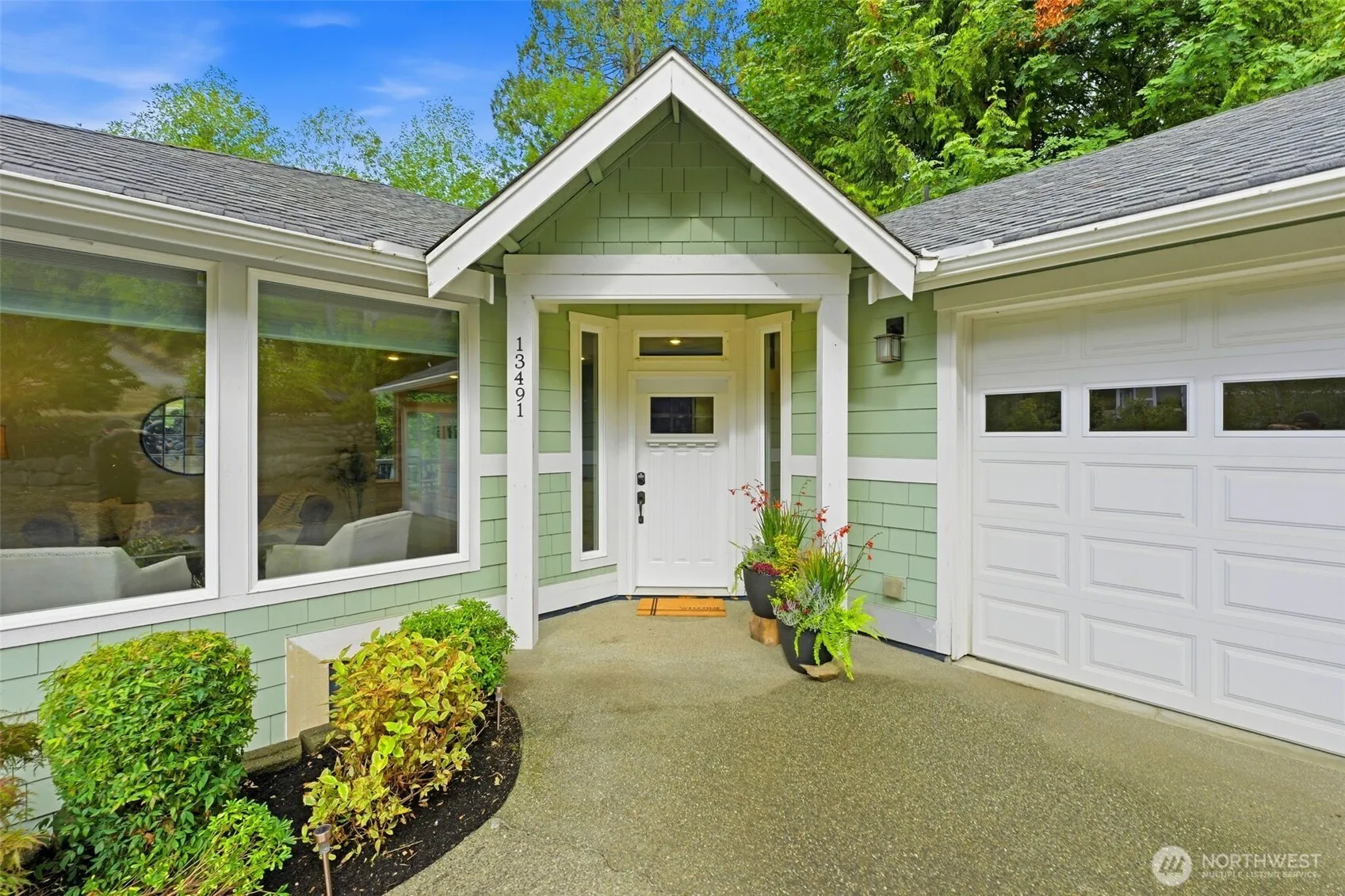 Property photo for 13491 Peekaboo Avenue Nw, Poulsbo photo 2