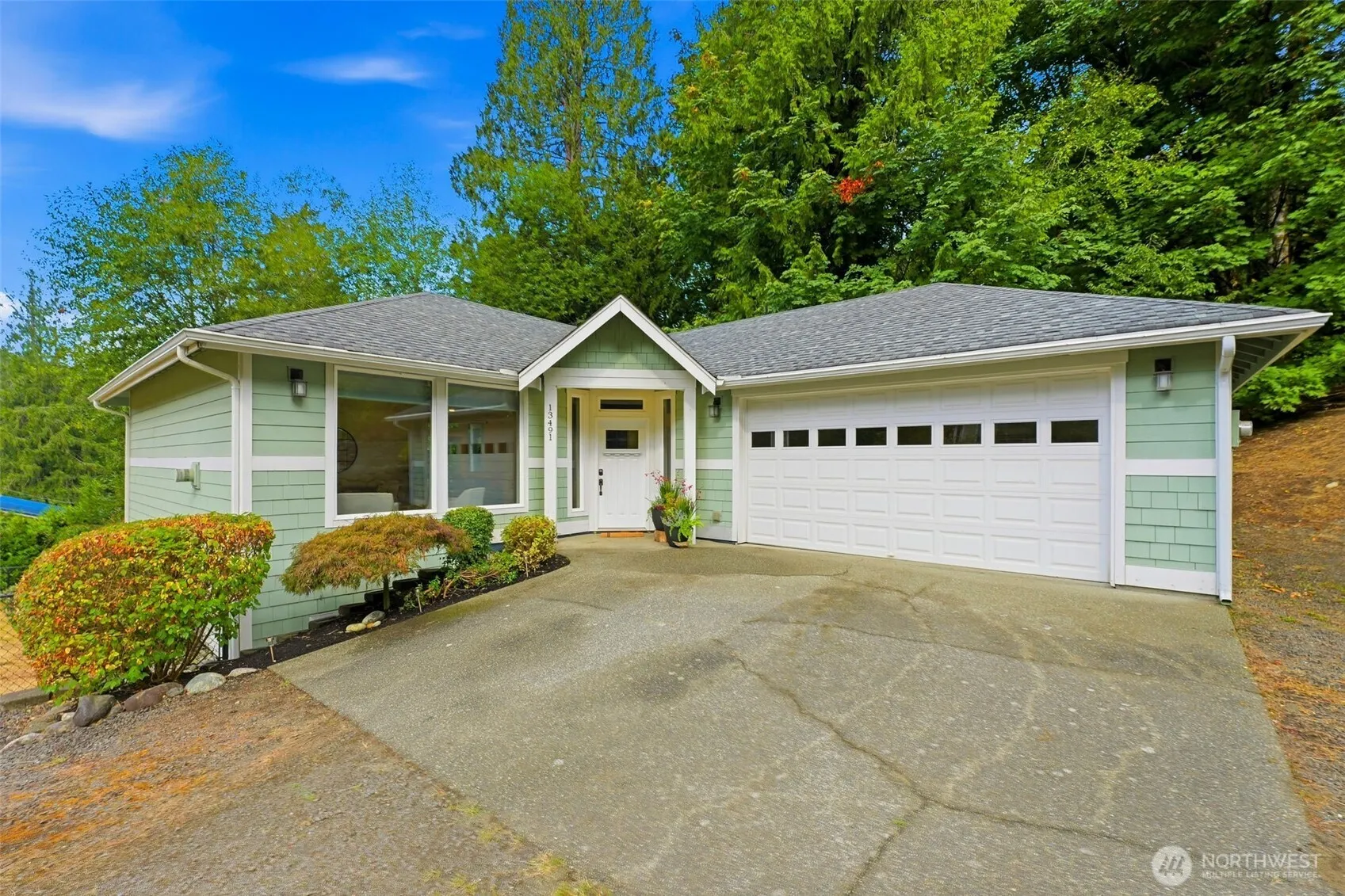 Property photo for 13491 Peekaboo Avenue Nw, Poulsbo