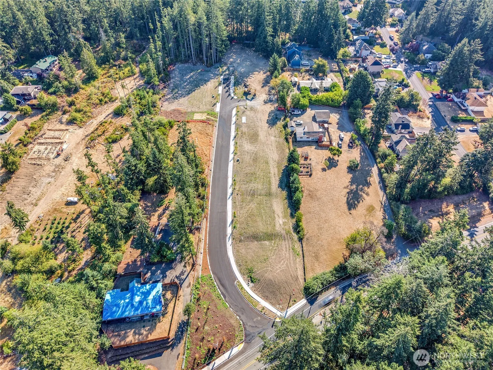 Property photo for 2 Windham Lane, Bremerton photo 5