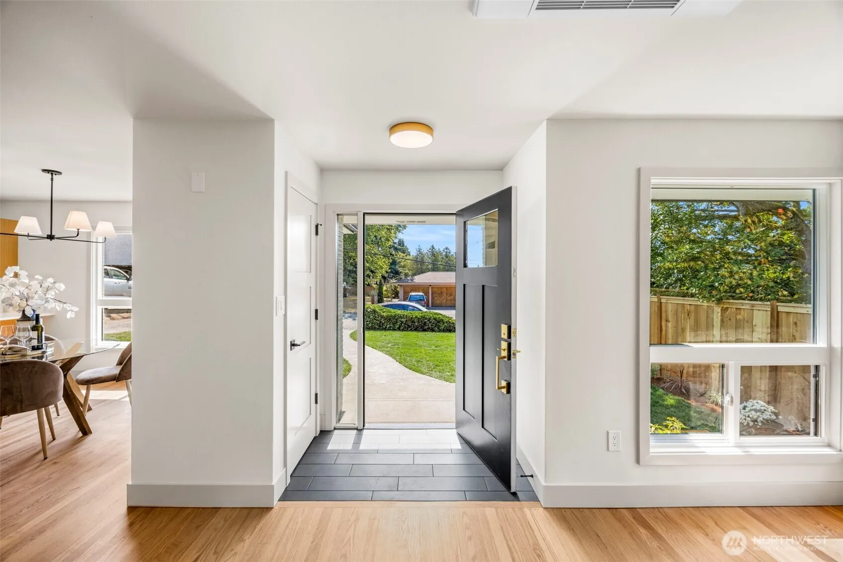 Property photo for 210 N 115th Street, Seattle photo 5