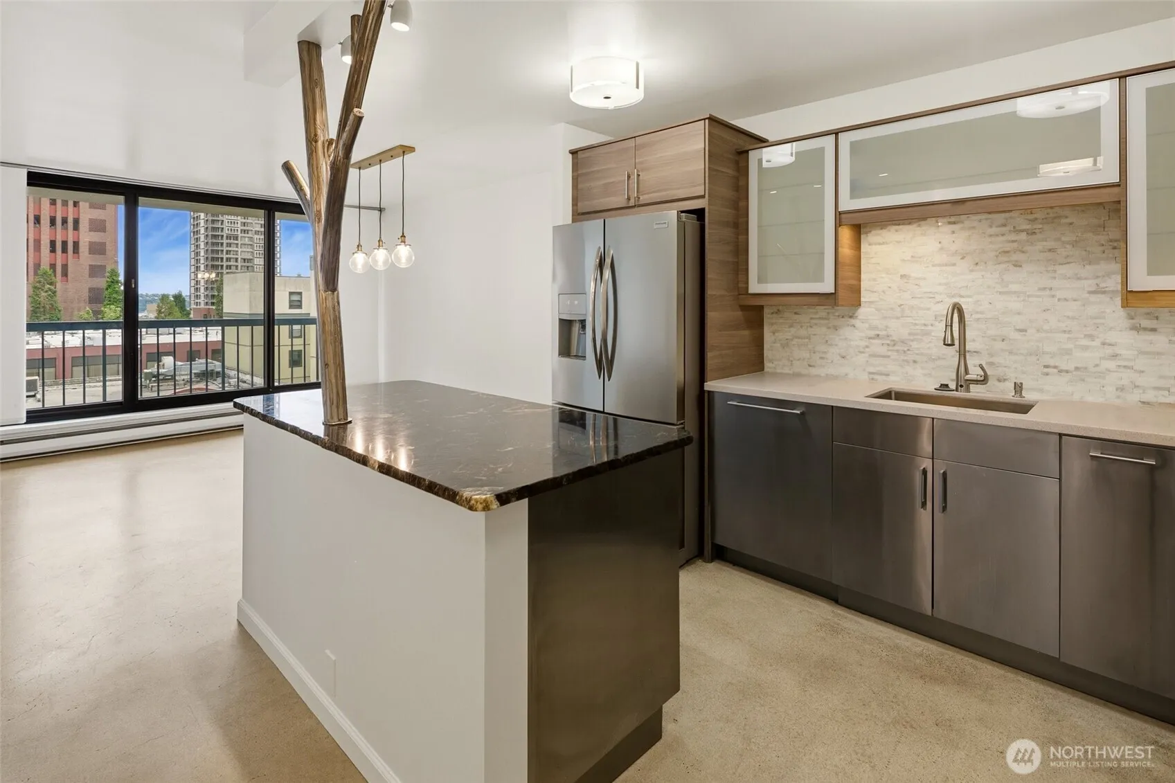 Property photo for 2100 3rd Avenue #602, Seattle