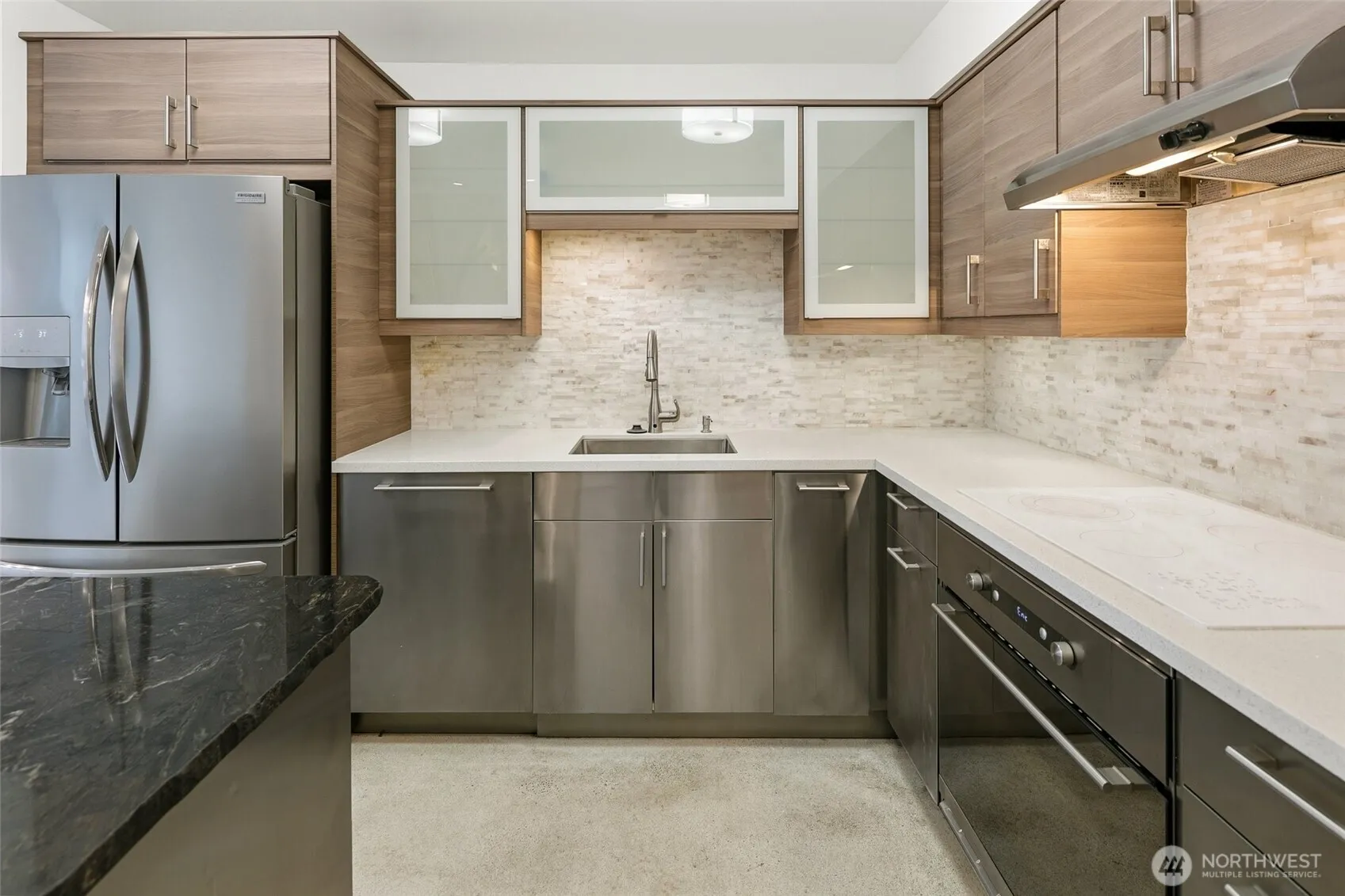 Property photo for 2100 3rd Avenue #602, Seattle photo 5