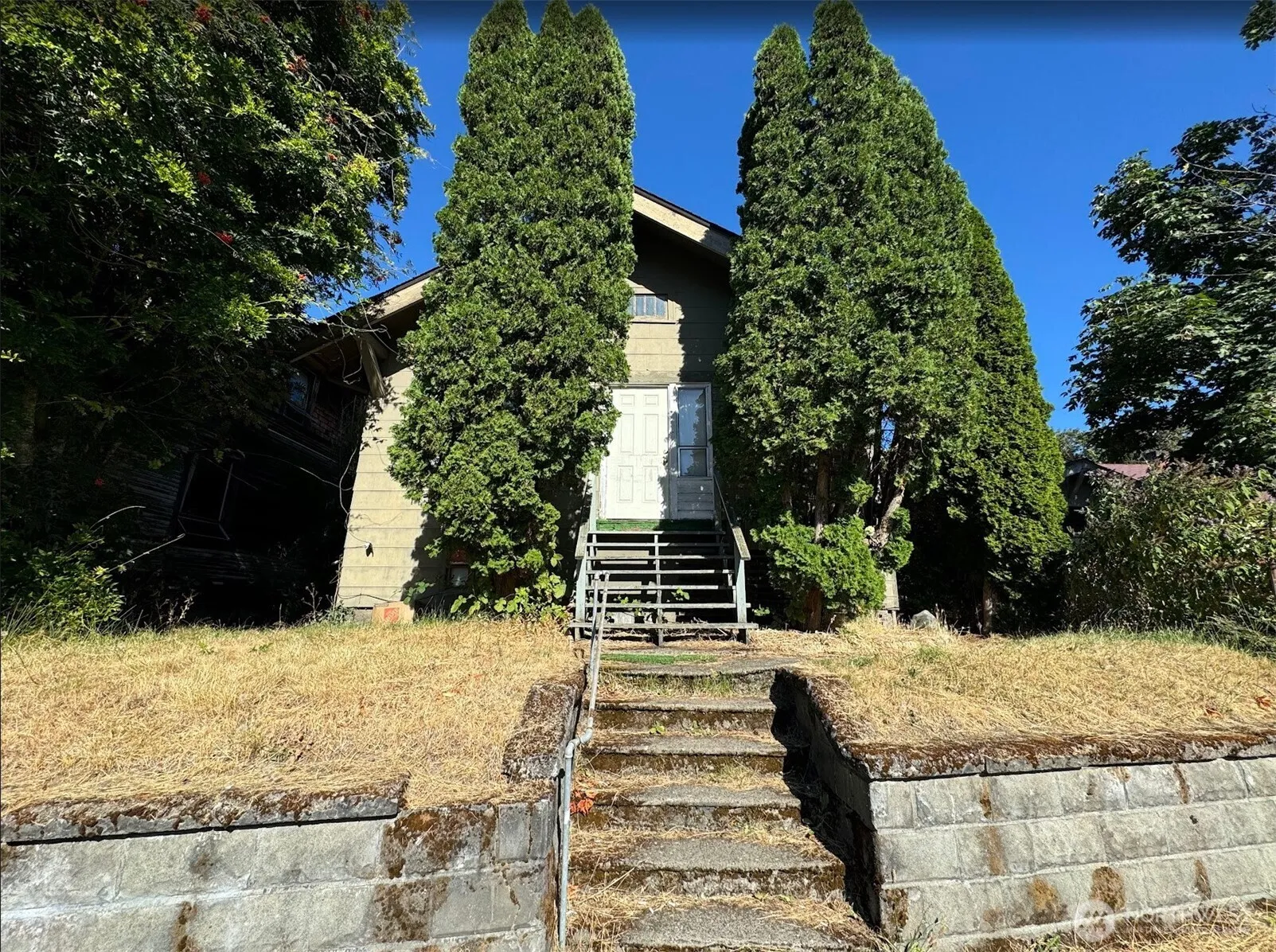 Property photo for 3428 18th Ave S, Seattle
