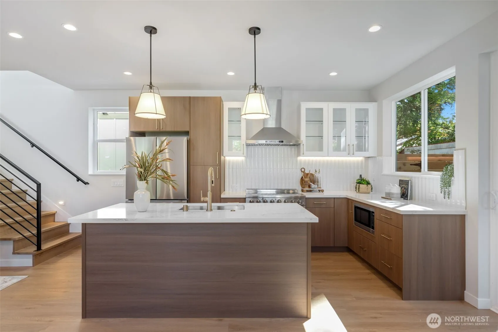 Property photo for 121 N 136th Street, Seattle photo 5