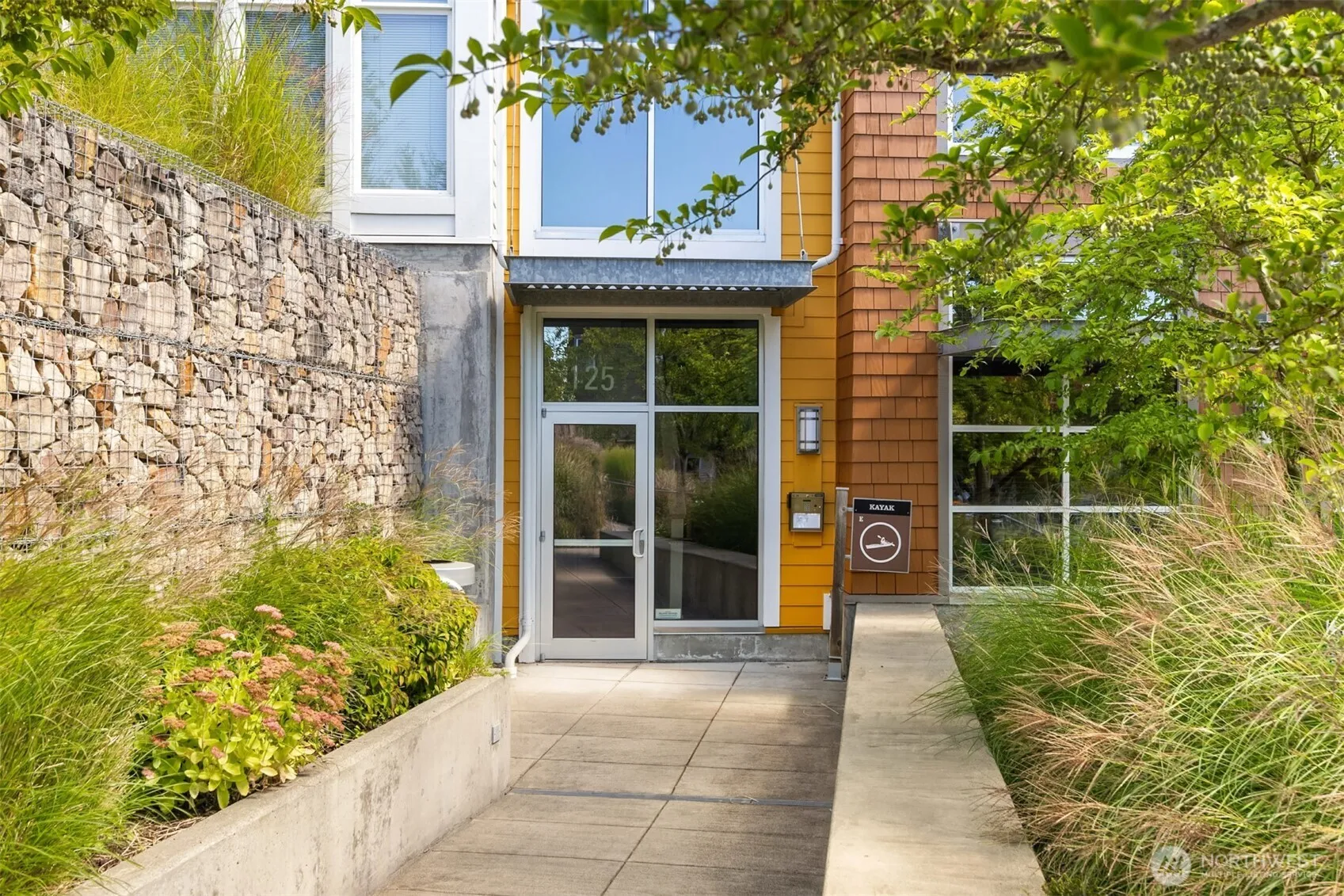 Property photo for 125 Ferncliff Avenue Ne #e242, Bainbridge Island photo 3