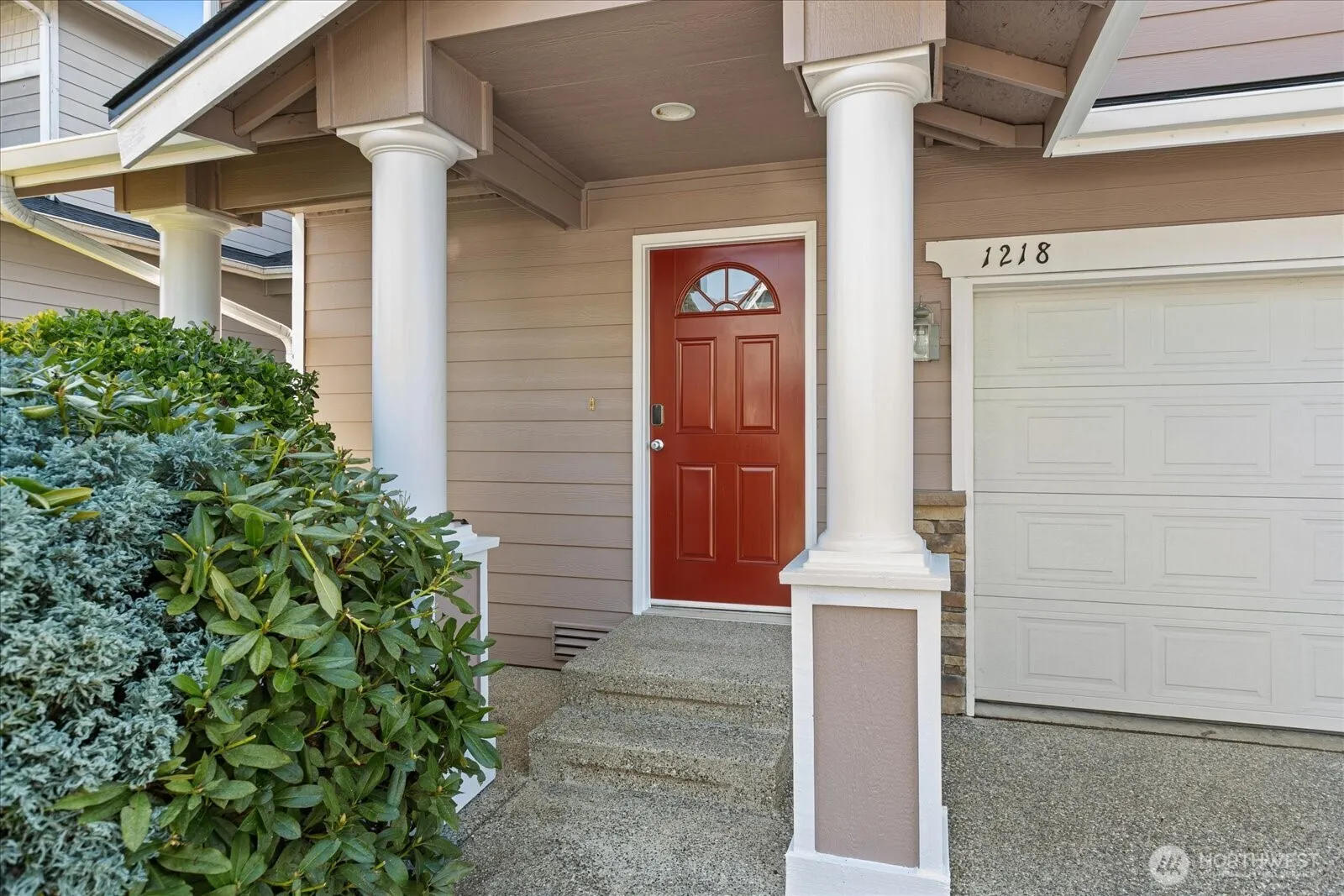 Property photo for 1218 125th Place Sw, Everett photo 3