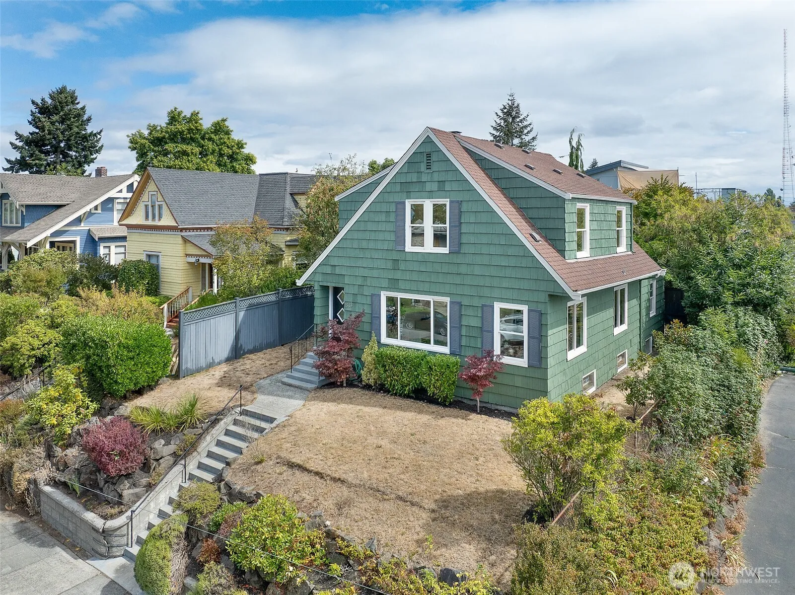 Property photo for 1512 6th Avenue W, Seattle