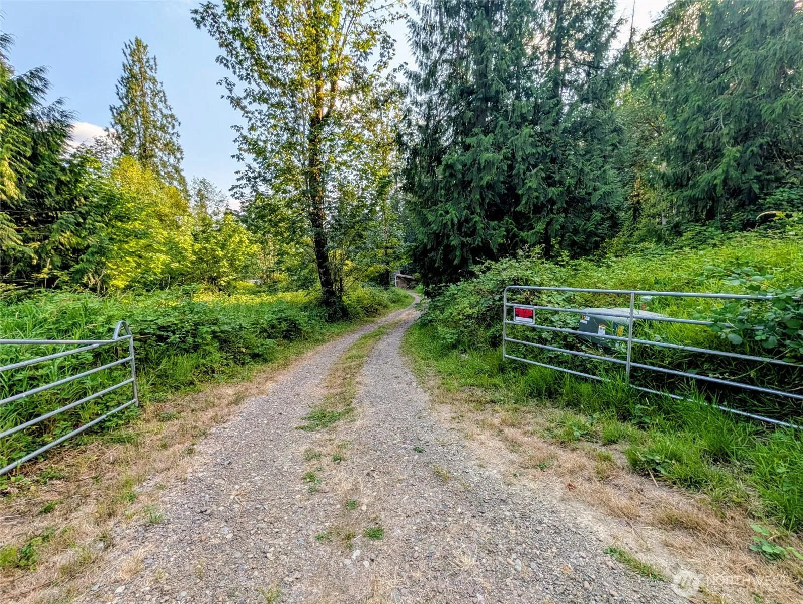 Property photo for 30503 Ne 178th Place, Duvall