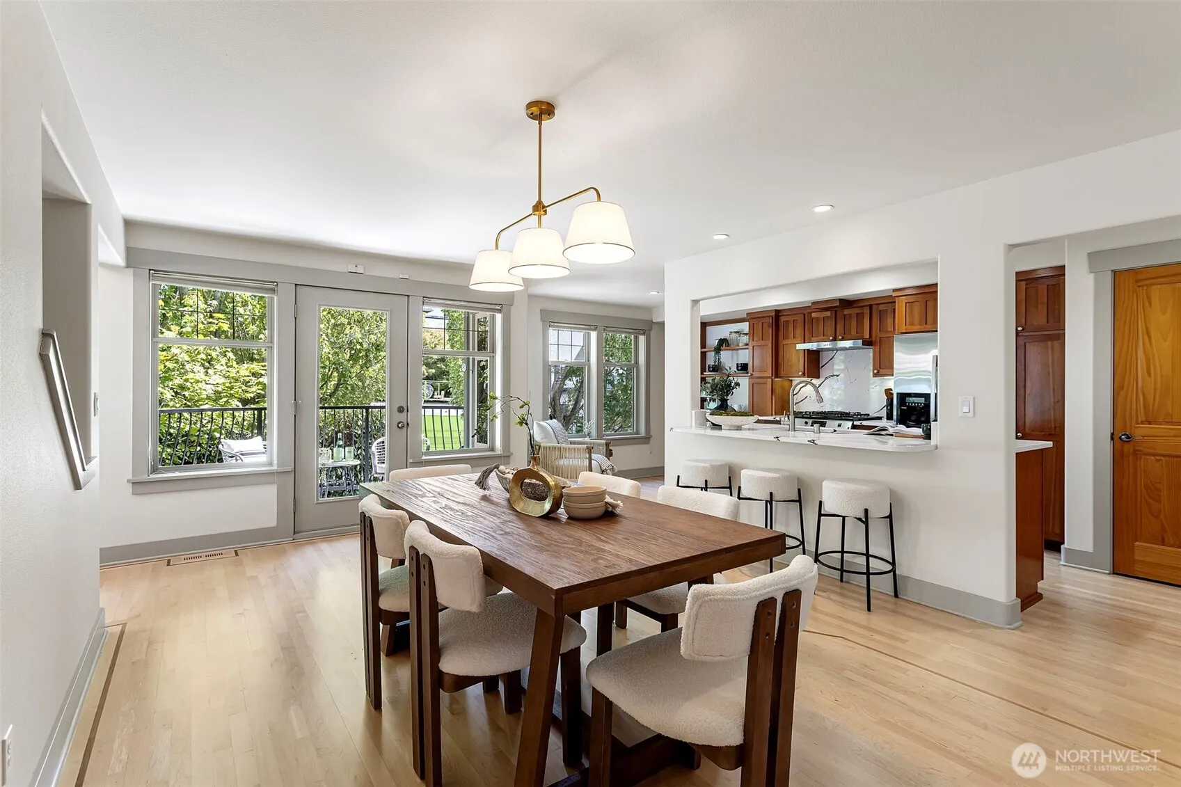 Property photo for 4423 Phinney Avenue N, Seattle photo 5