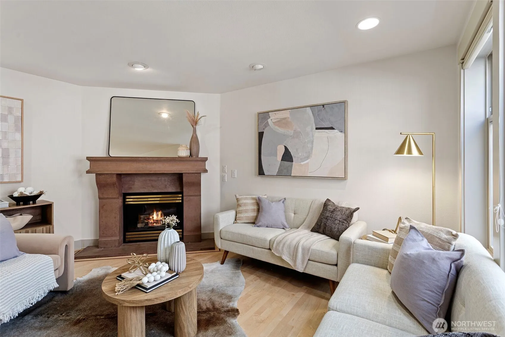 Property photo for 4423 Phinney Avenue N, Seattle photo 2