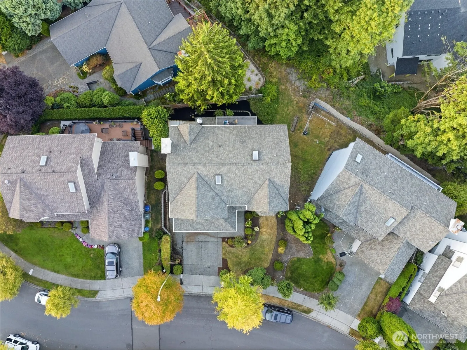 Property photo for 16832 119th Place Ne, Bothell photo 4