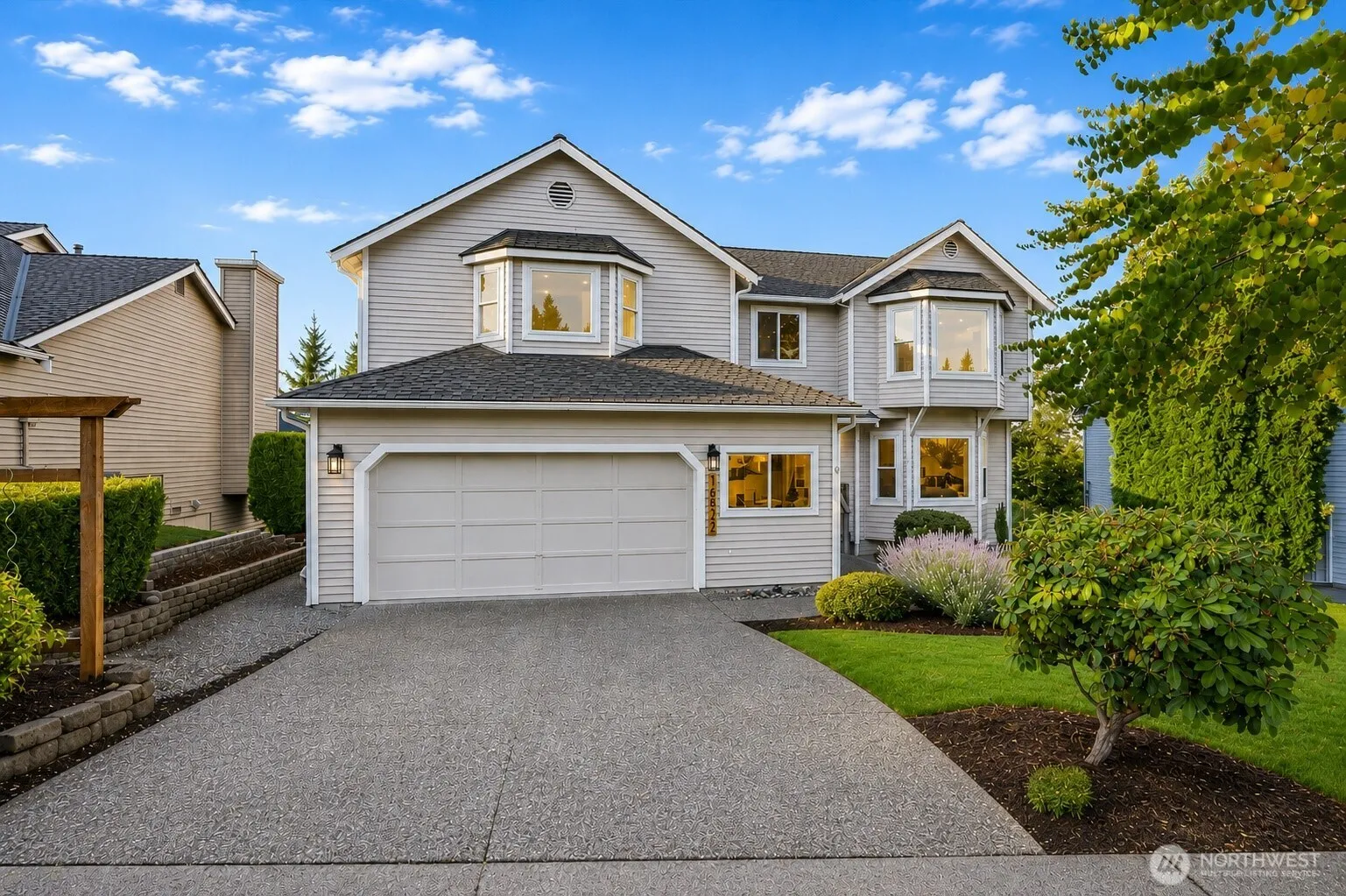 Property photo for 16832 119th Place Ne, Bothell photo 2