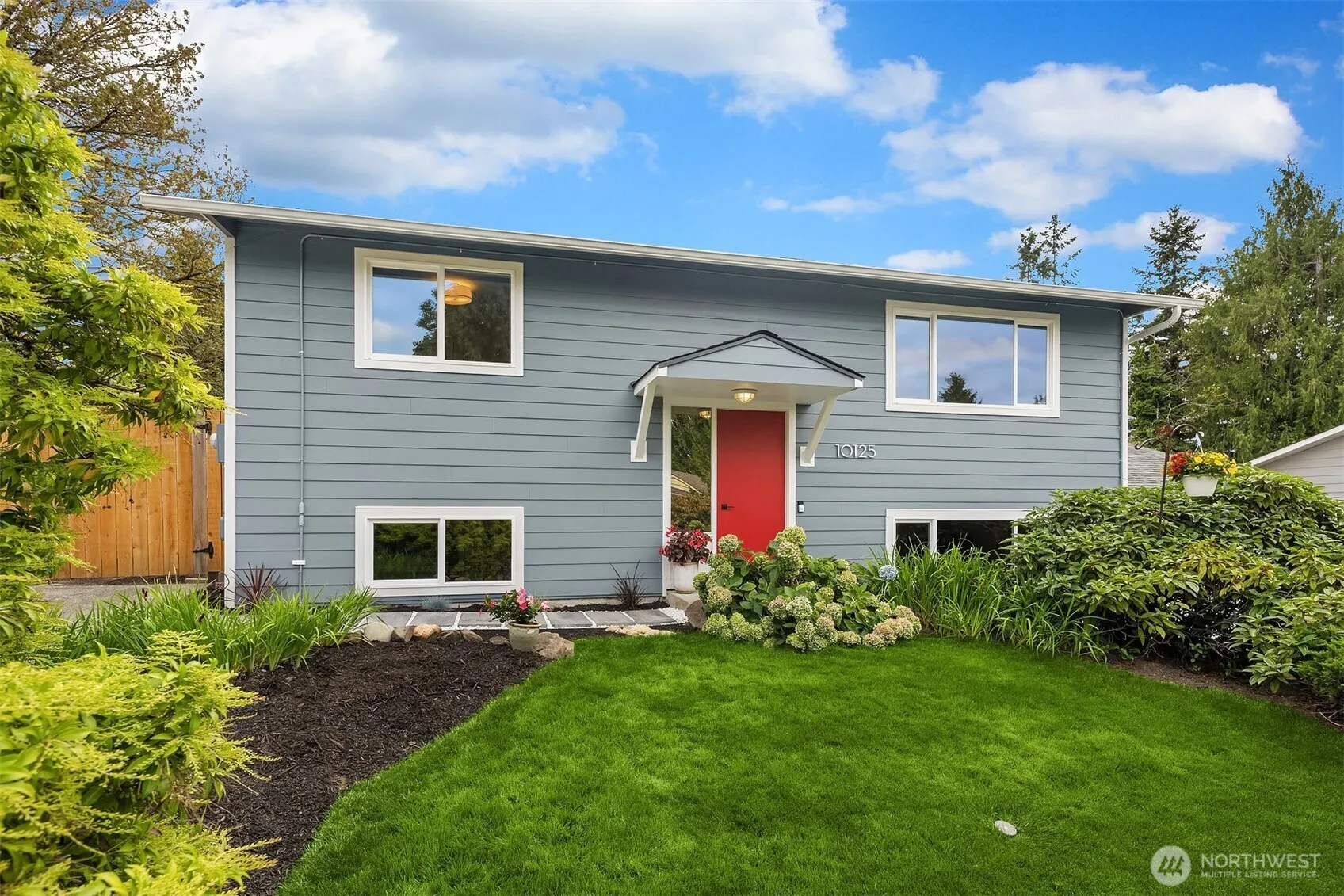 Property photo for 10125 Ne 202nd St, Bothell