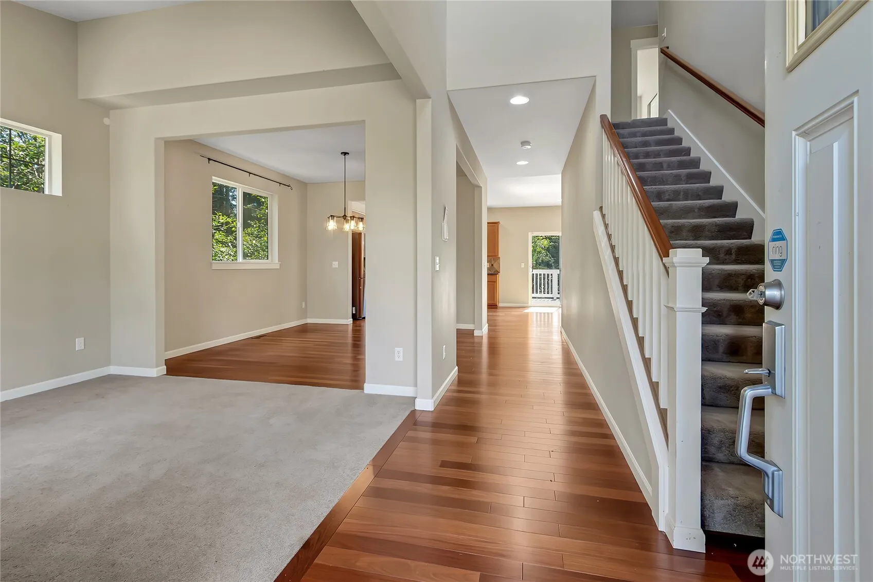 Property photo for 35320 4th Place Sw, Federal Way photo 3
