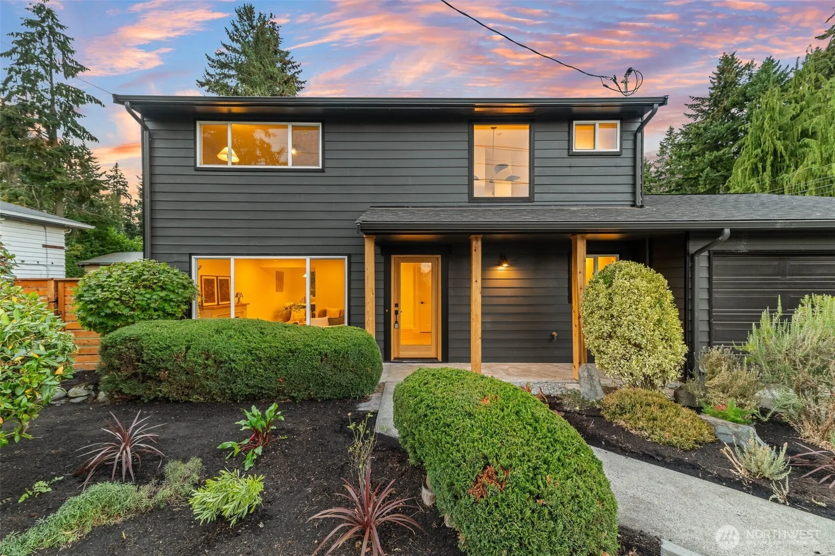 Property photo for 16301 Wallingford Avenue N, Shoreline photo 2