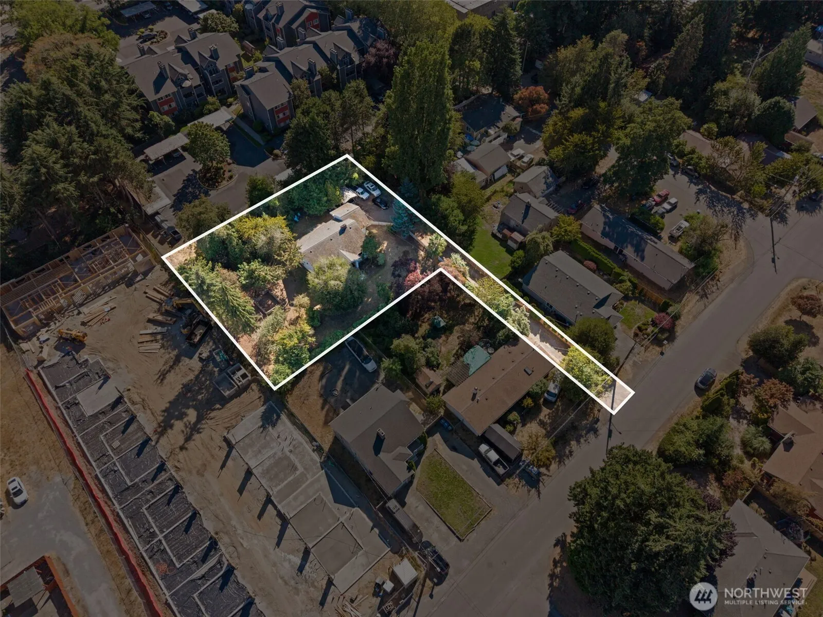 Property photo for 419 S 150th Street, Burien photo 5