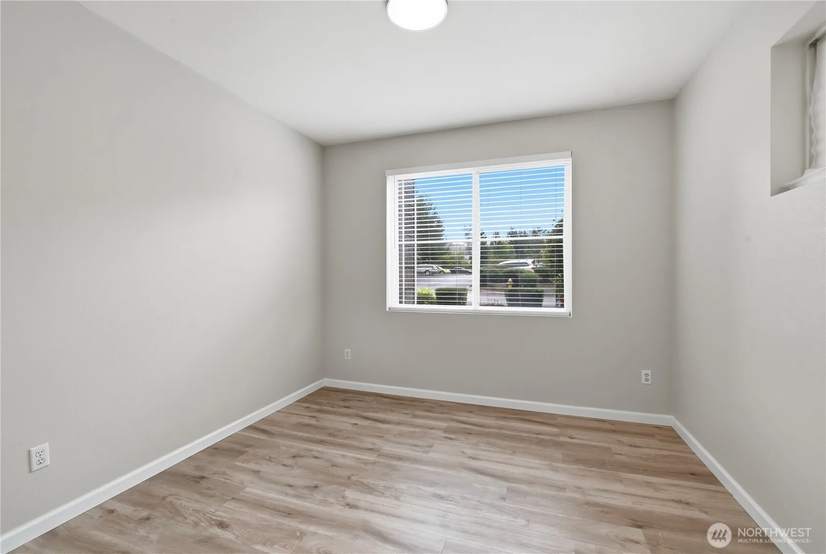 Property photo for 560 225th Lane Ne #b101, Sammamish photo 5