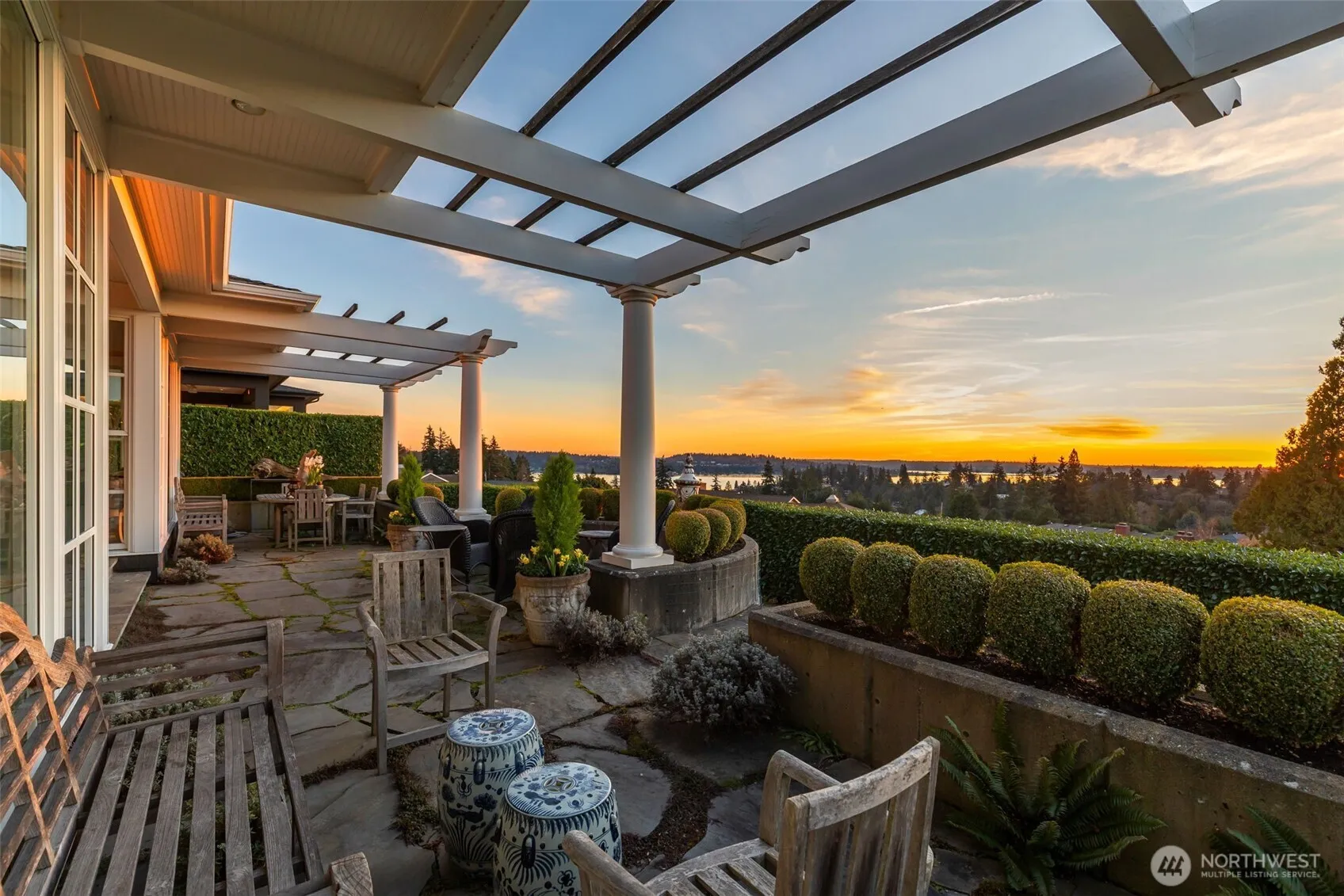 Property photo for 9400 Vineyard Crest, Bellevue photo 4