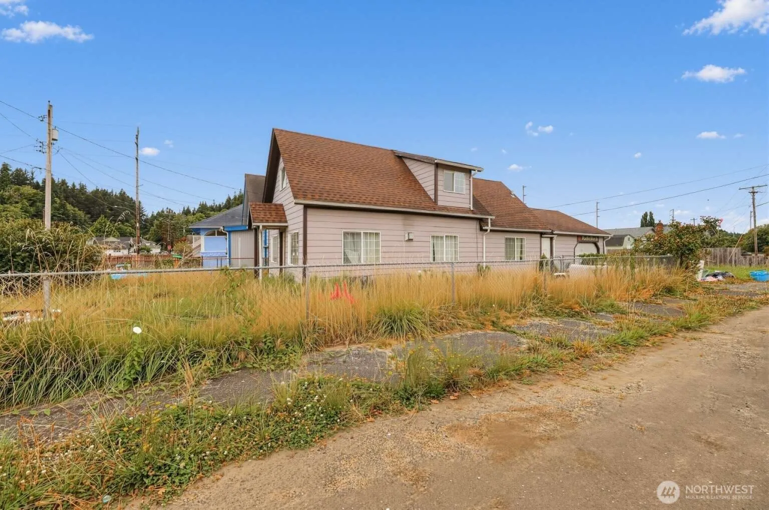 Property photo for 1025 Arnold Avenue, Hoquiam photo 2