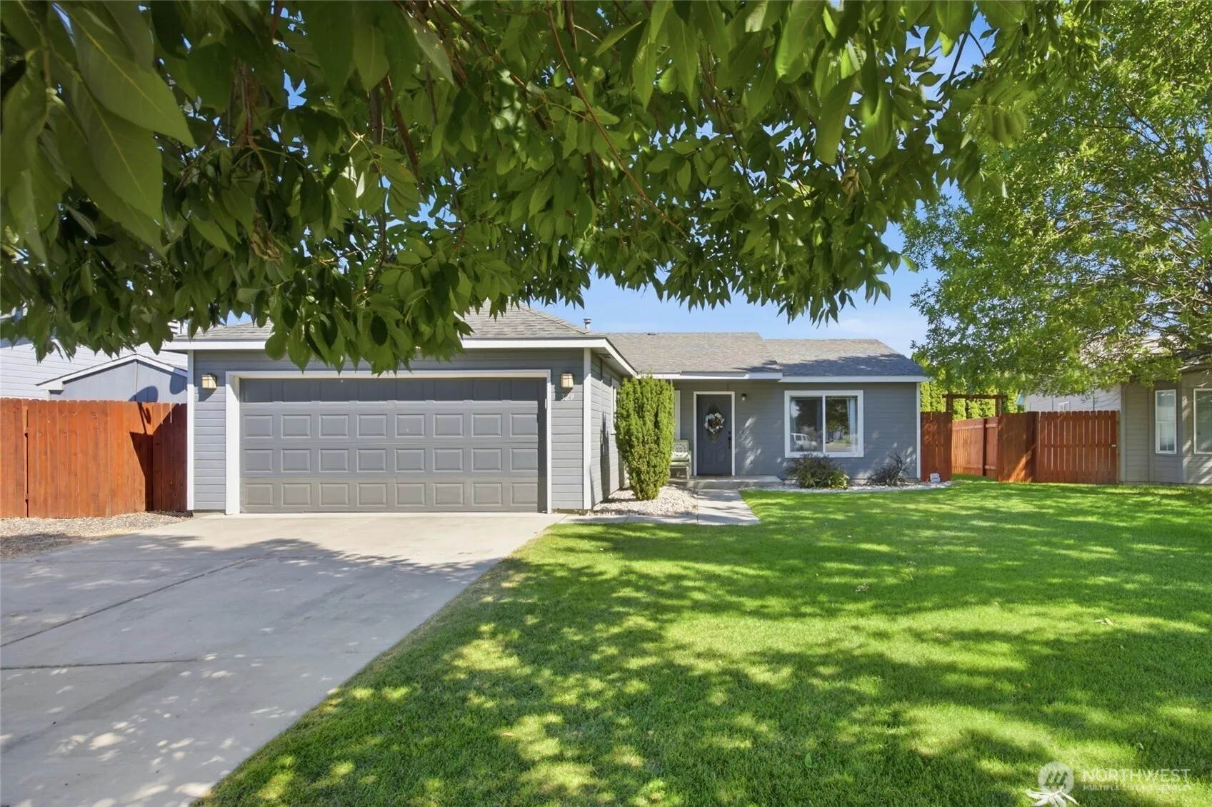 Property photo for 329 E Belair Drive, Moses Lake photo 2
