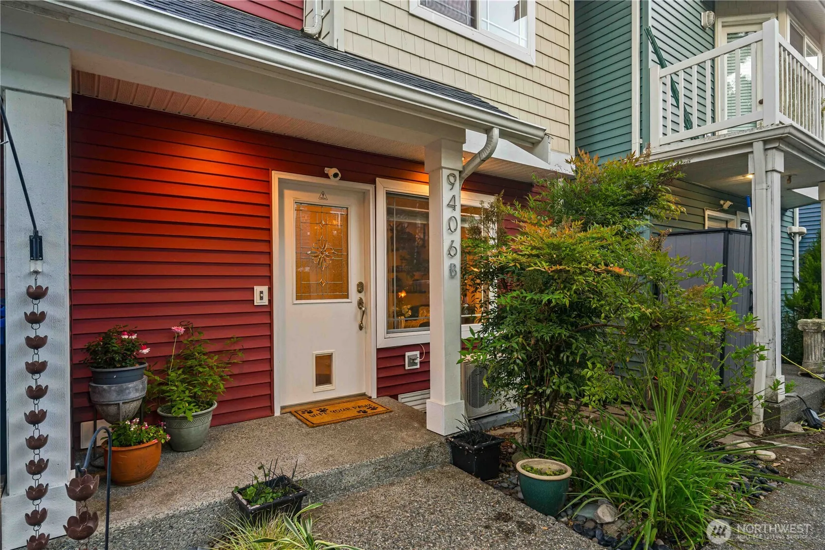 Property photo for 9406 Linden Avenue N #b, Seattle photo 3