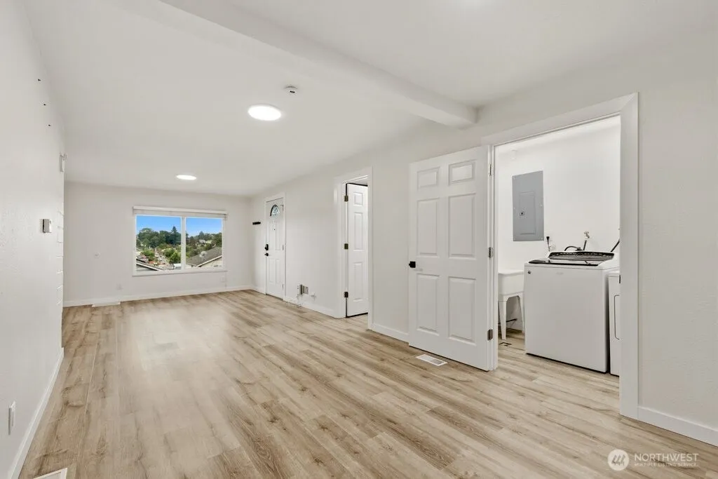 Property photo for 5407 31st Avenue S, Seattle photo 5